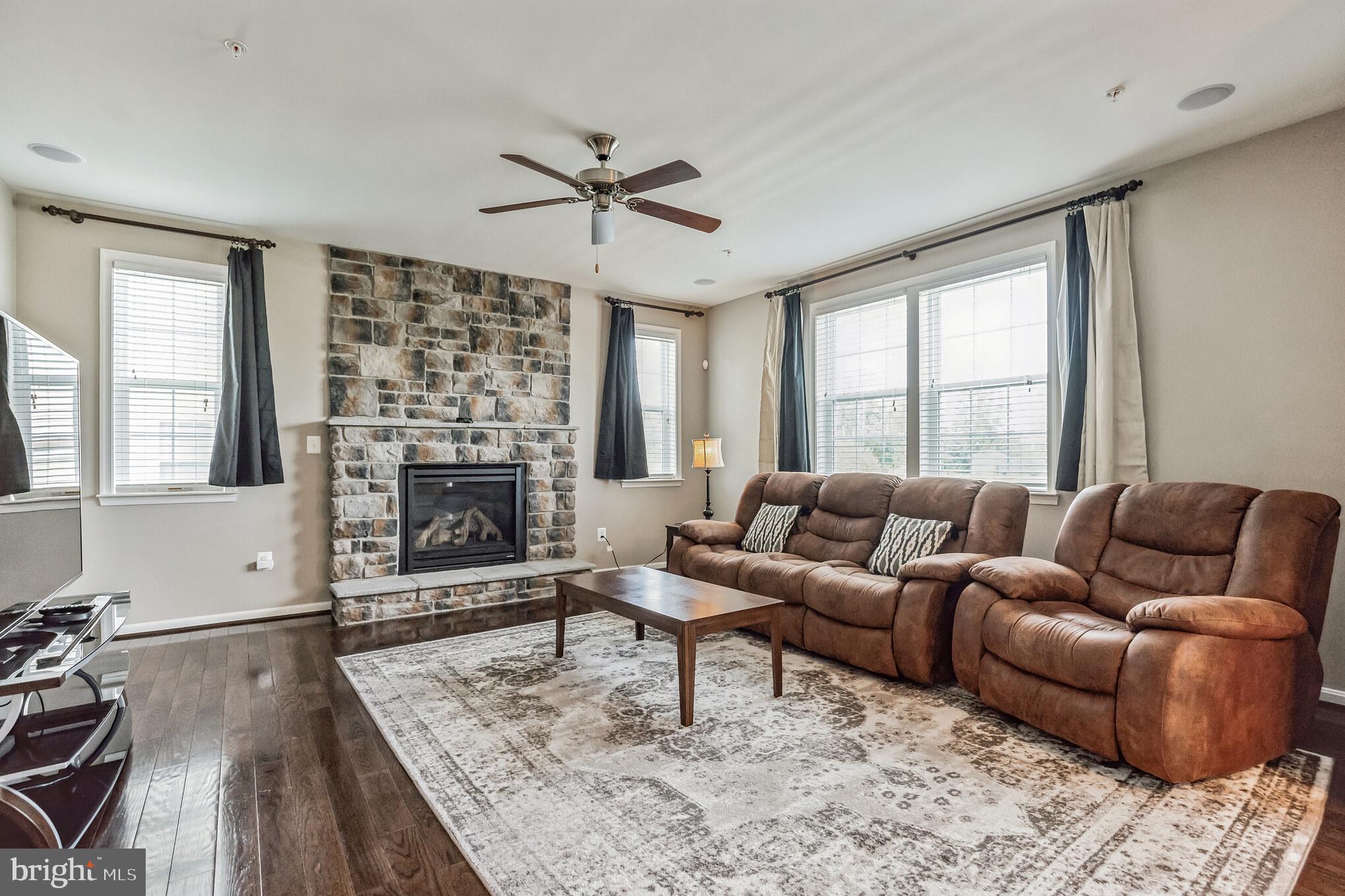 GLENEAGLES AT ST CHARLES - Residential