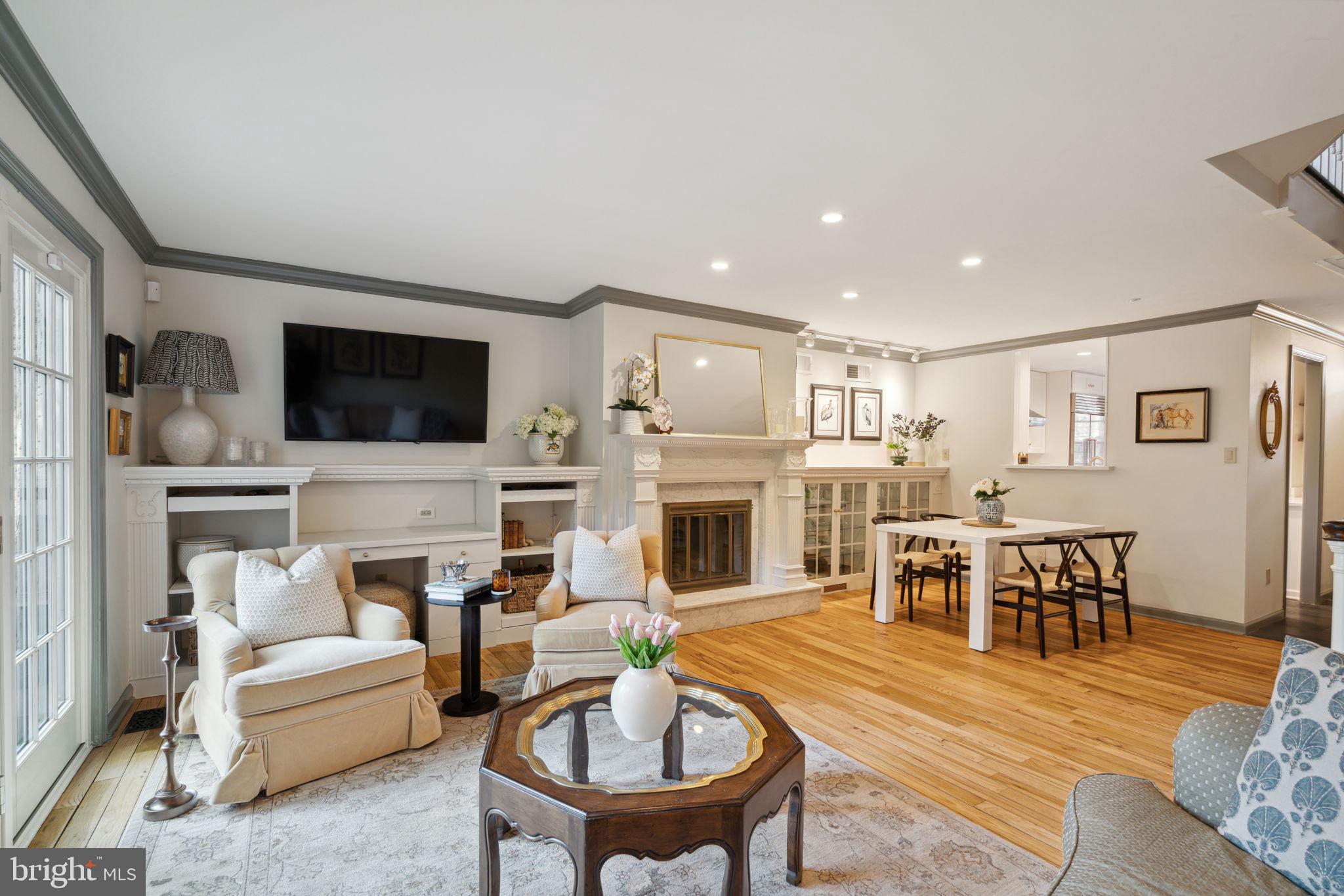 SOCIETY HILL - Residential