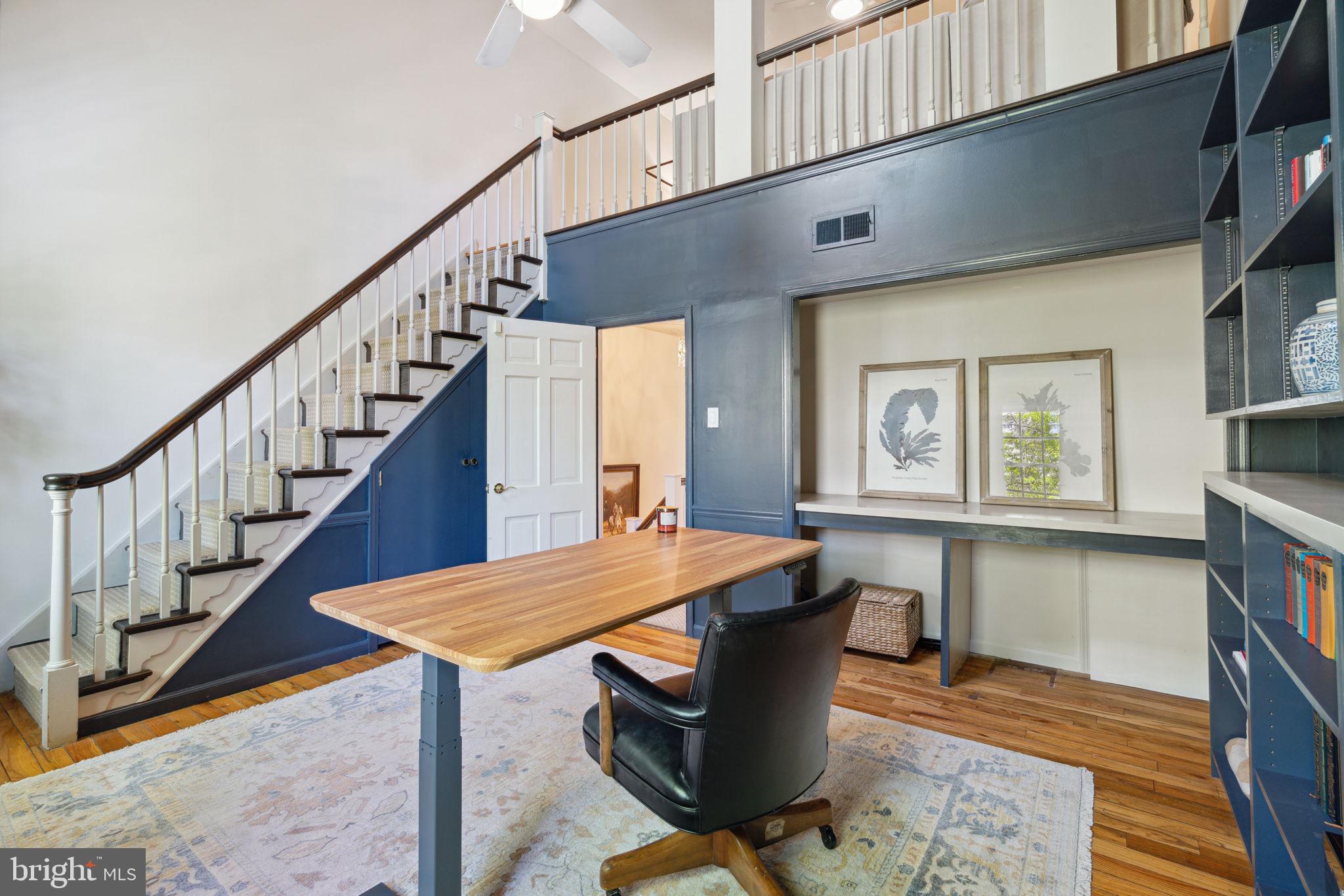 SOCIETY HILL - Residential