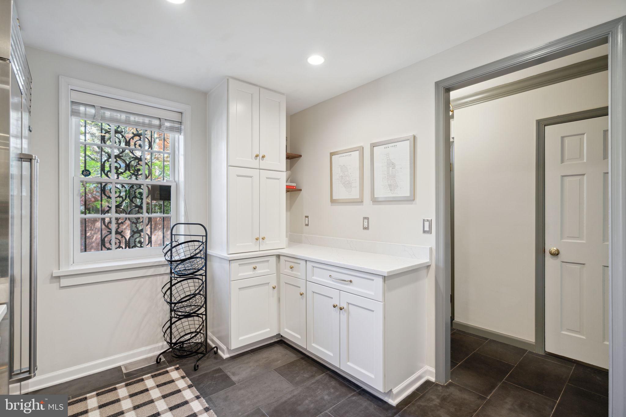 SOCIETY HILL - Residential