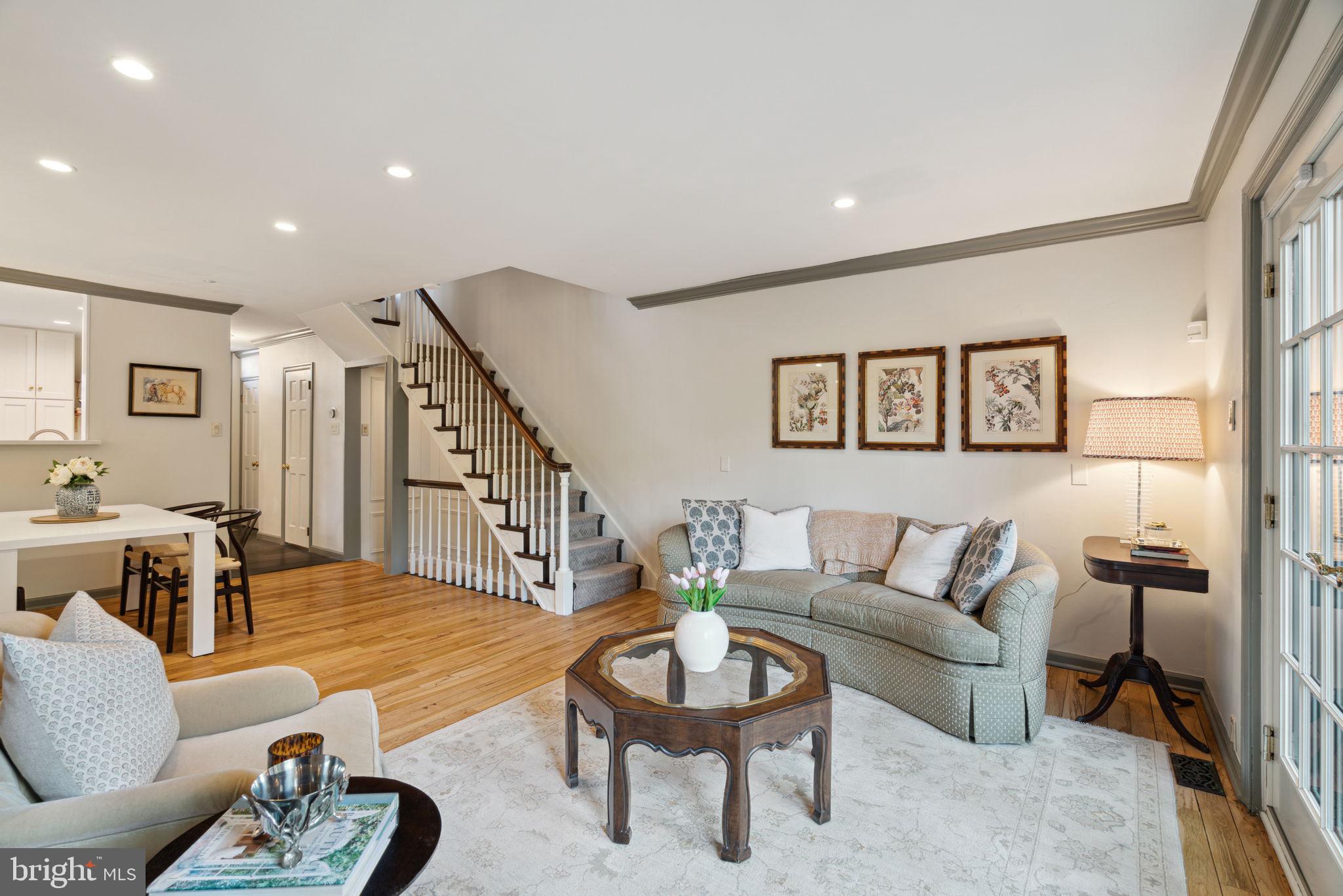 SOCIETY HILL - Residential