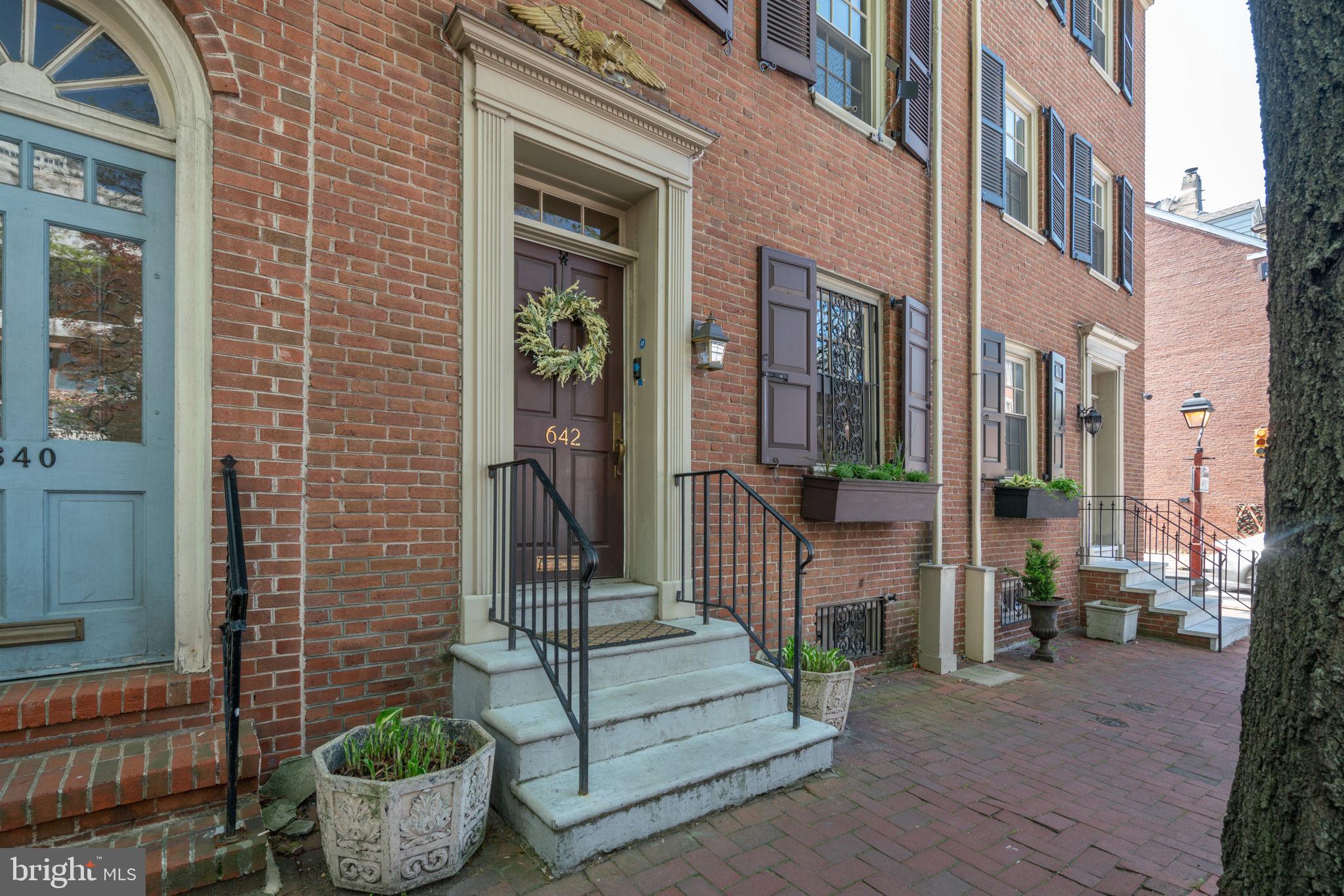 SOCIETY HILL - Residential