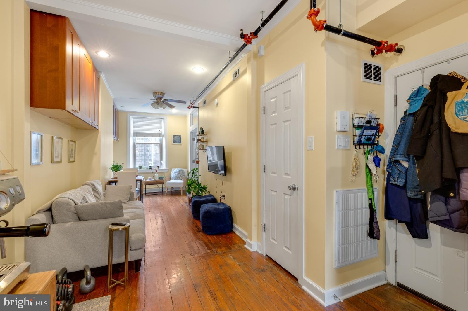 1341 LOMBARD STREET 2