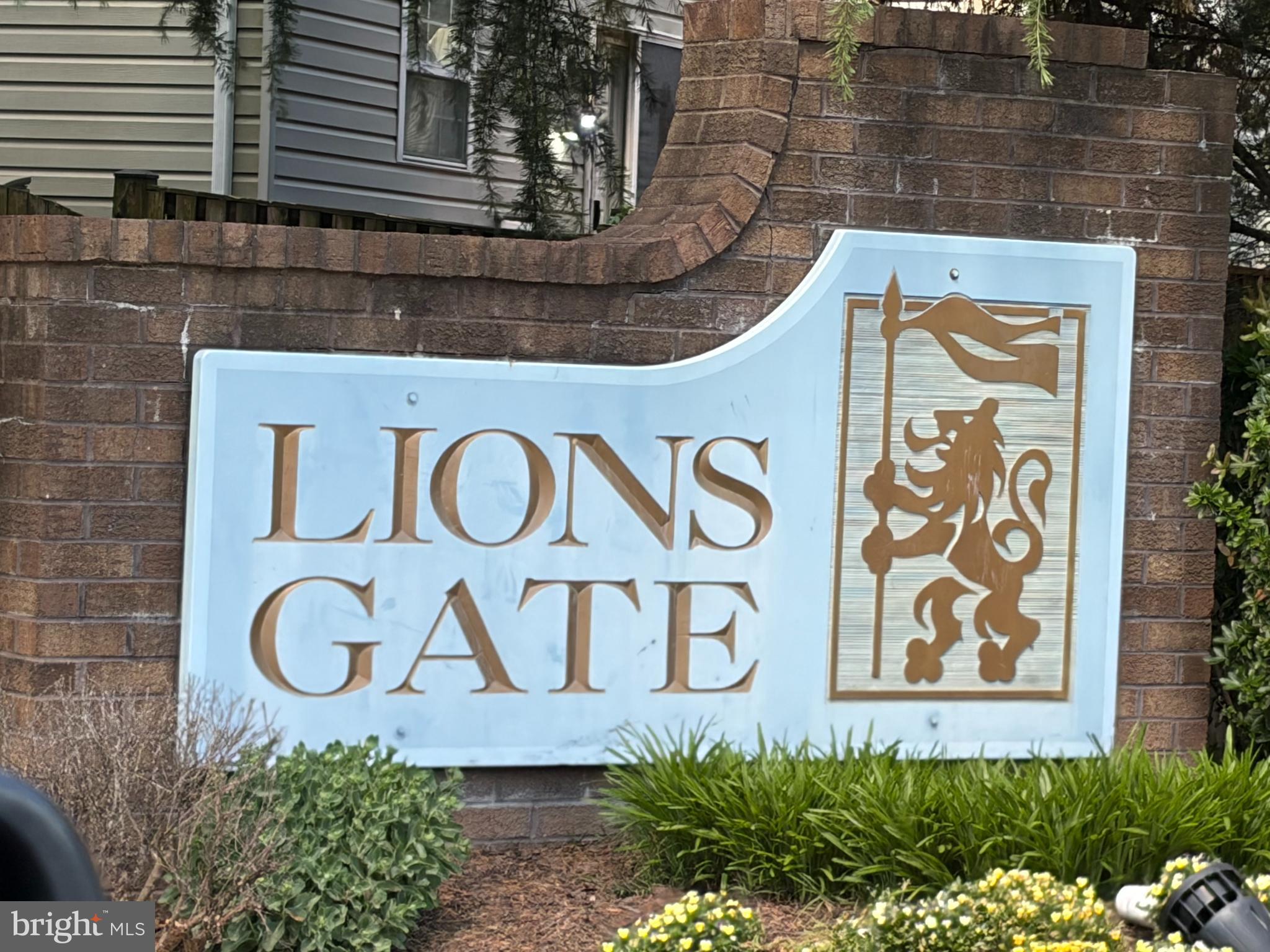 601 FOREST WALK LANE 201