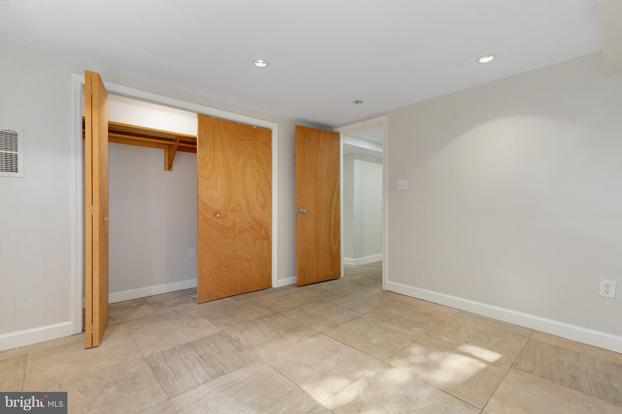 ROCKWOOD - Residential