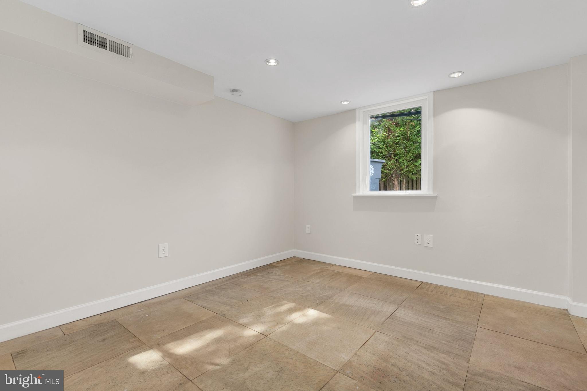 ROCKWOOD - Residential