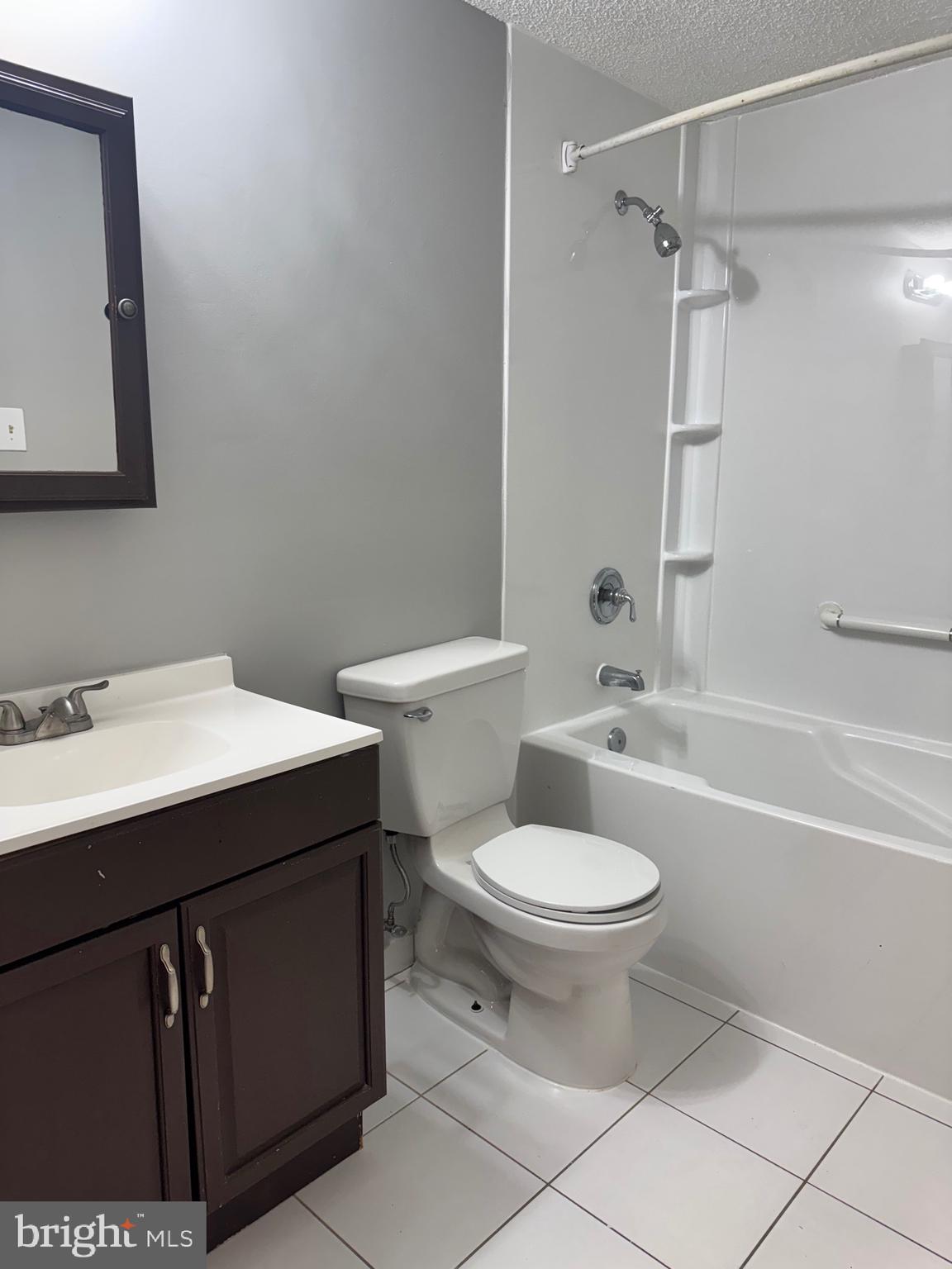 CANTERBURY VILLAGE - Residential Lease