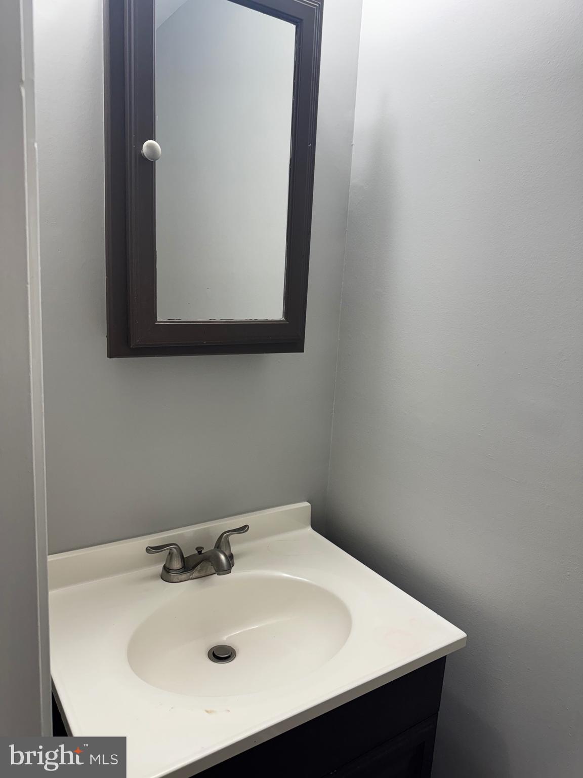 CANTERBURY VILLAGE - Residential Lease