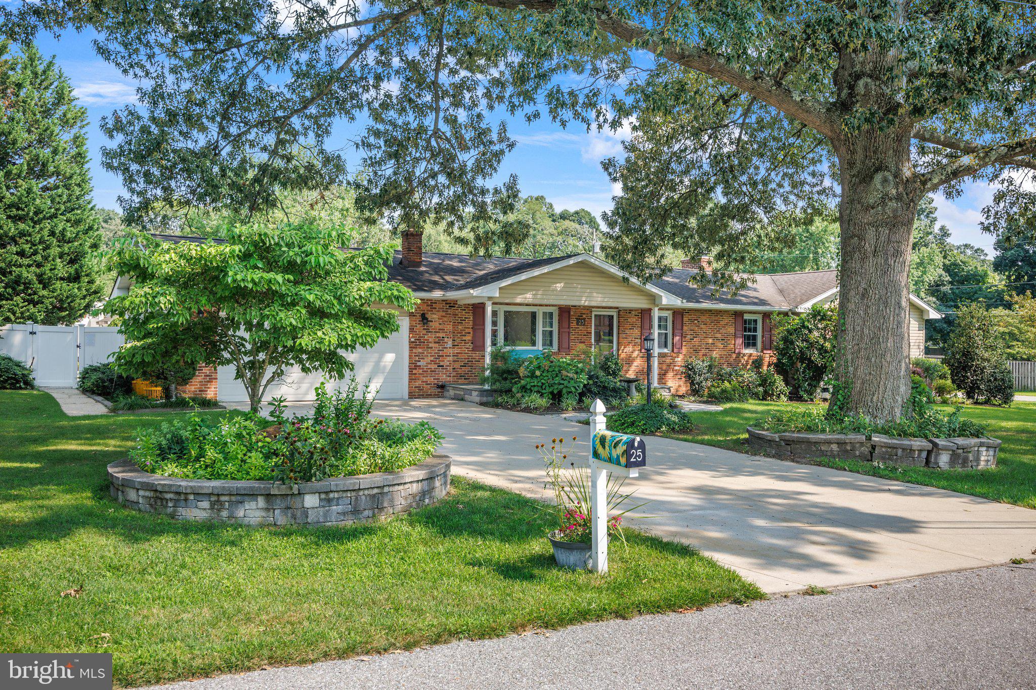 25 LARBO ROAD