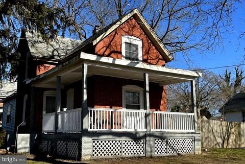 221 S 4TH STREET VINELAND NJ 08360