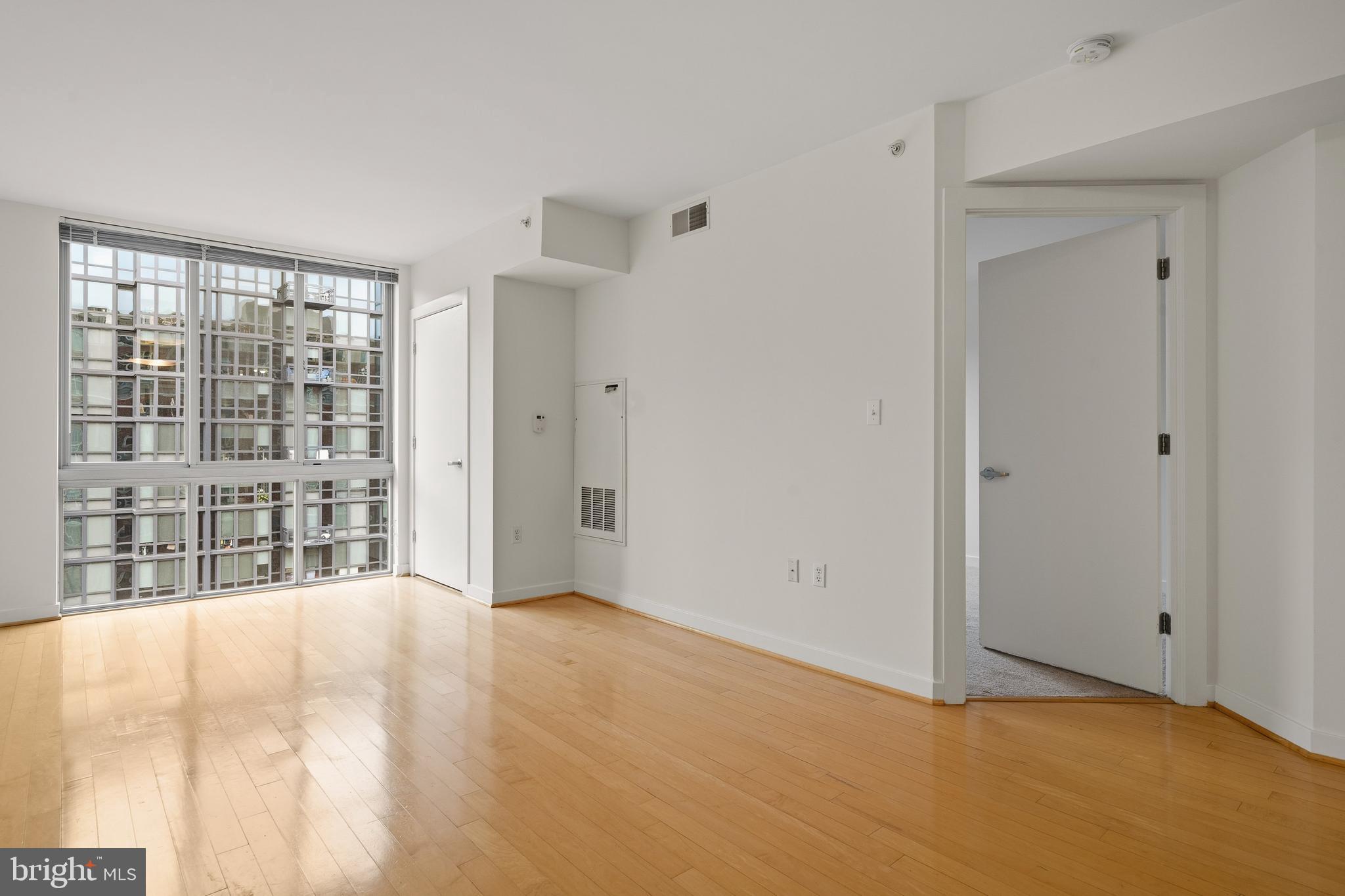 1000 NEW JERSEY AVENUE SE 908