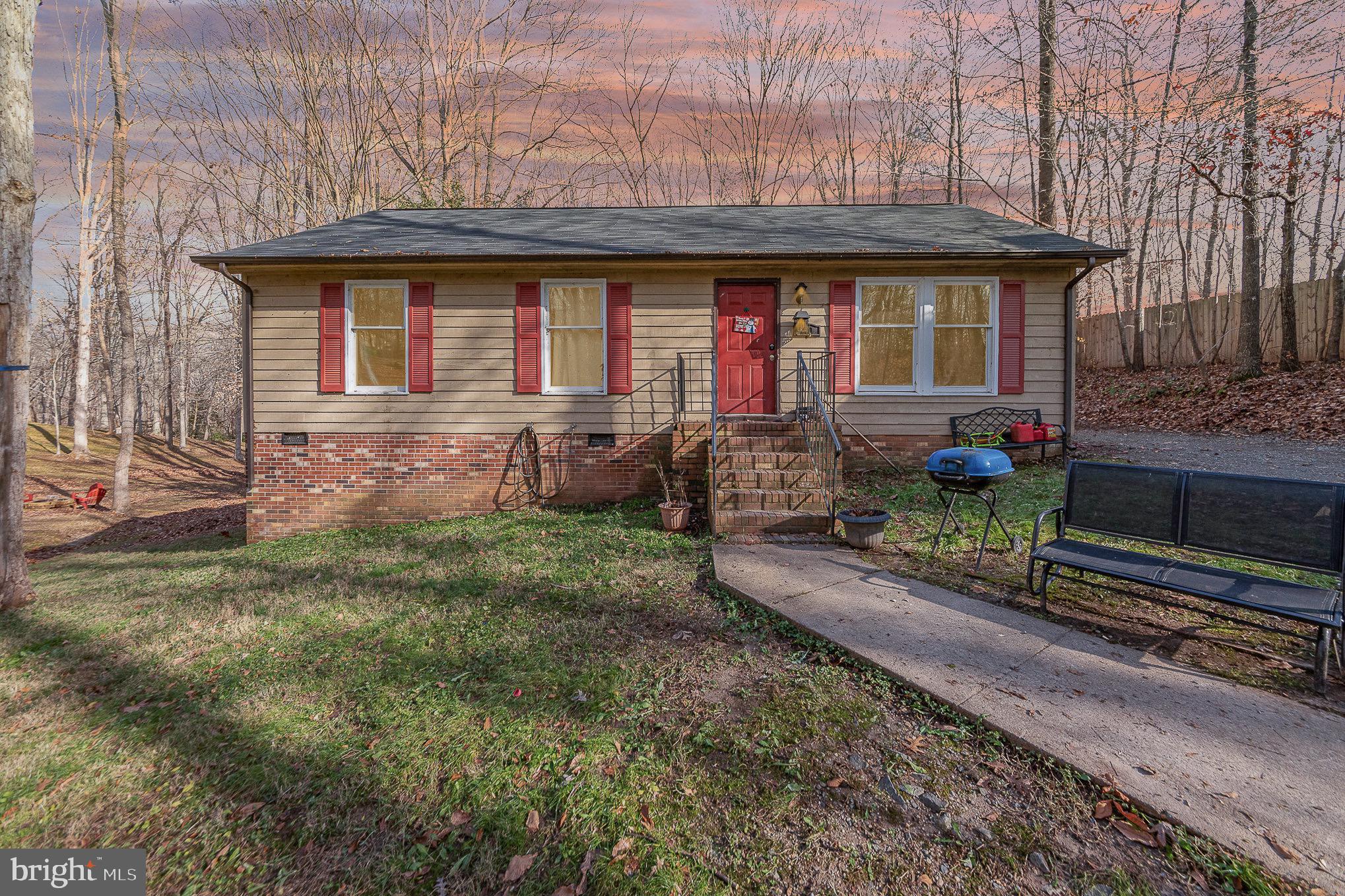 220 CEDAR RIDGE DRIVE