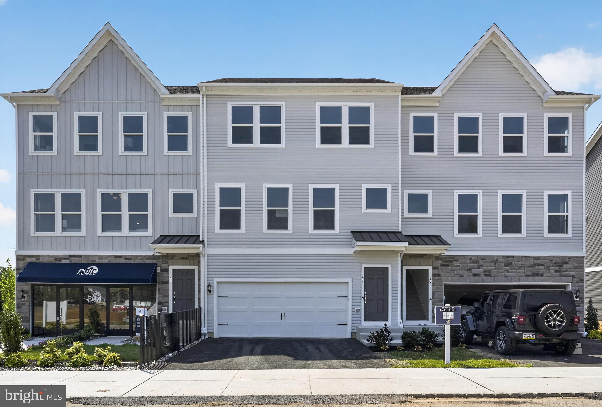 51 CHAUCER COURT