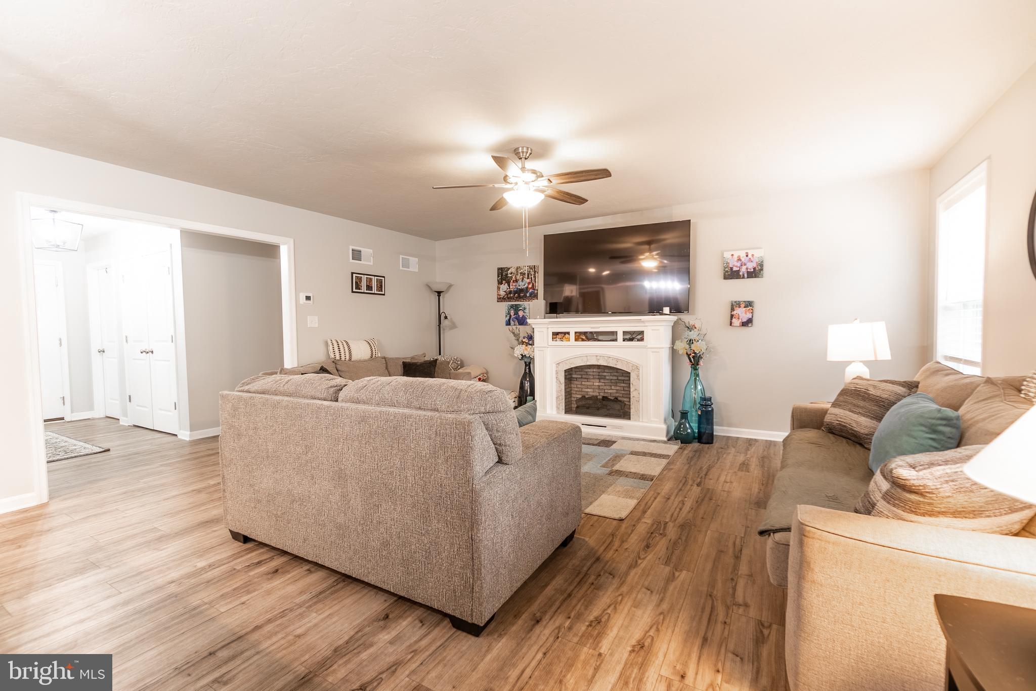 OXFORD POINTE - Residential