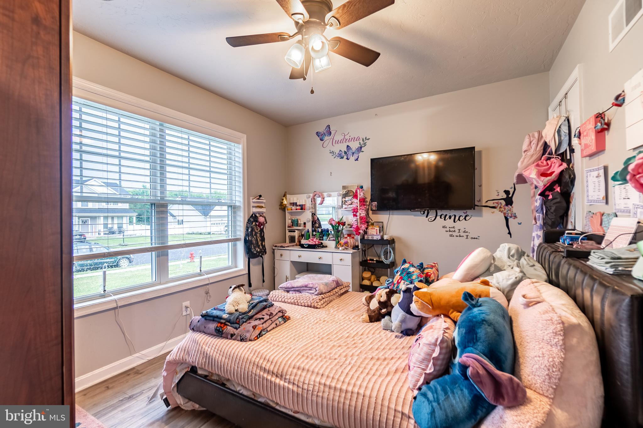 OXFORD POINTE - Residential
