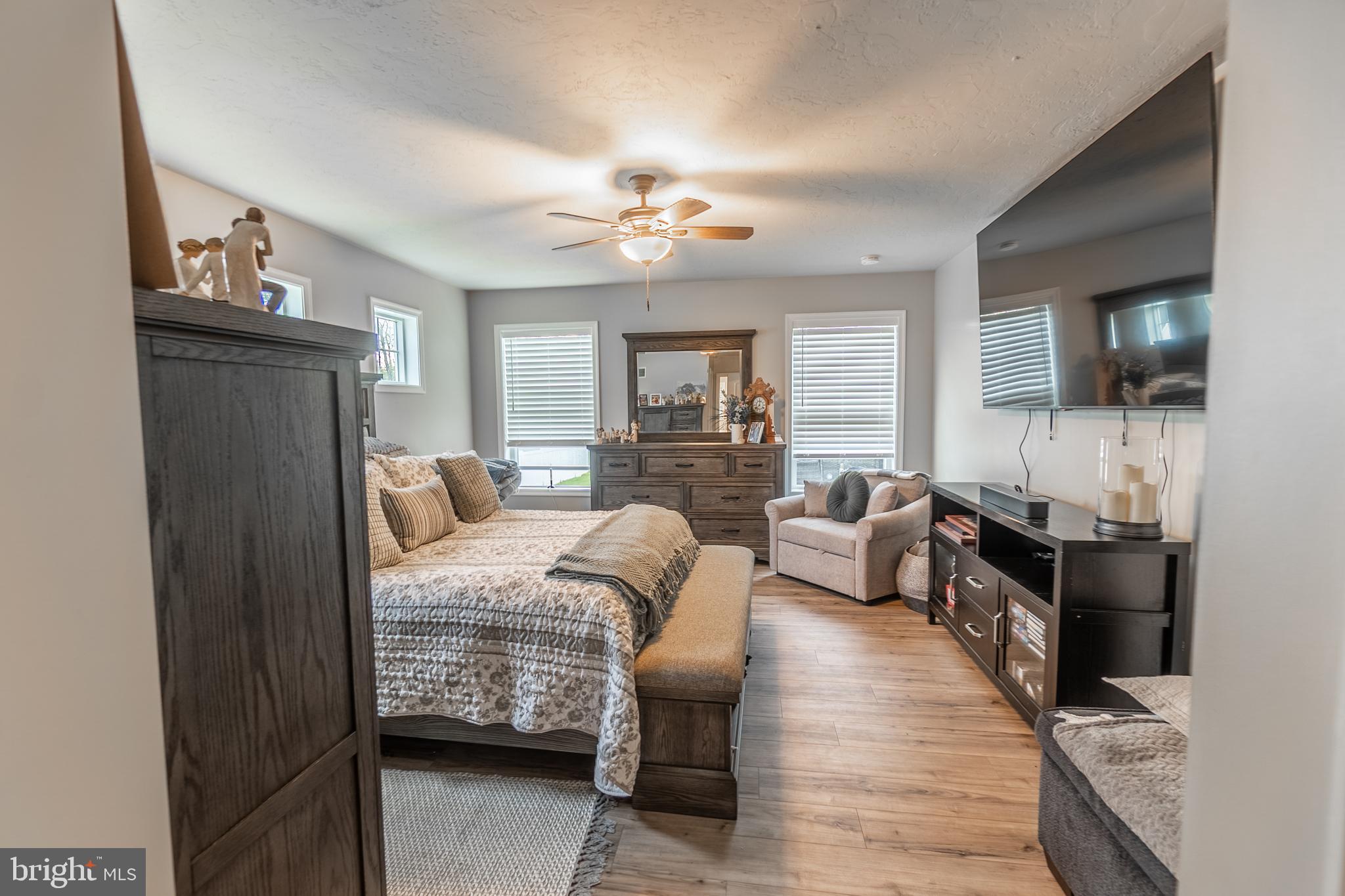 OXFORD POINTE - Residential