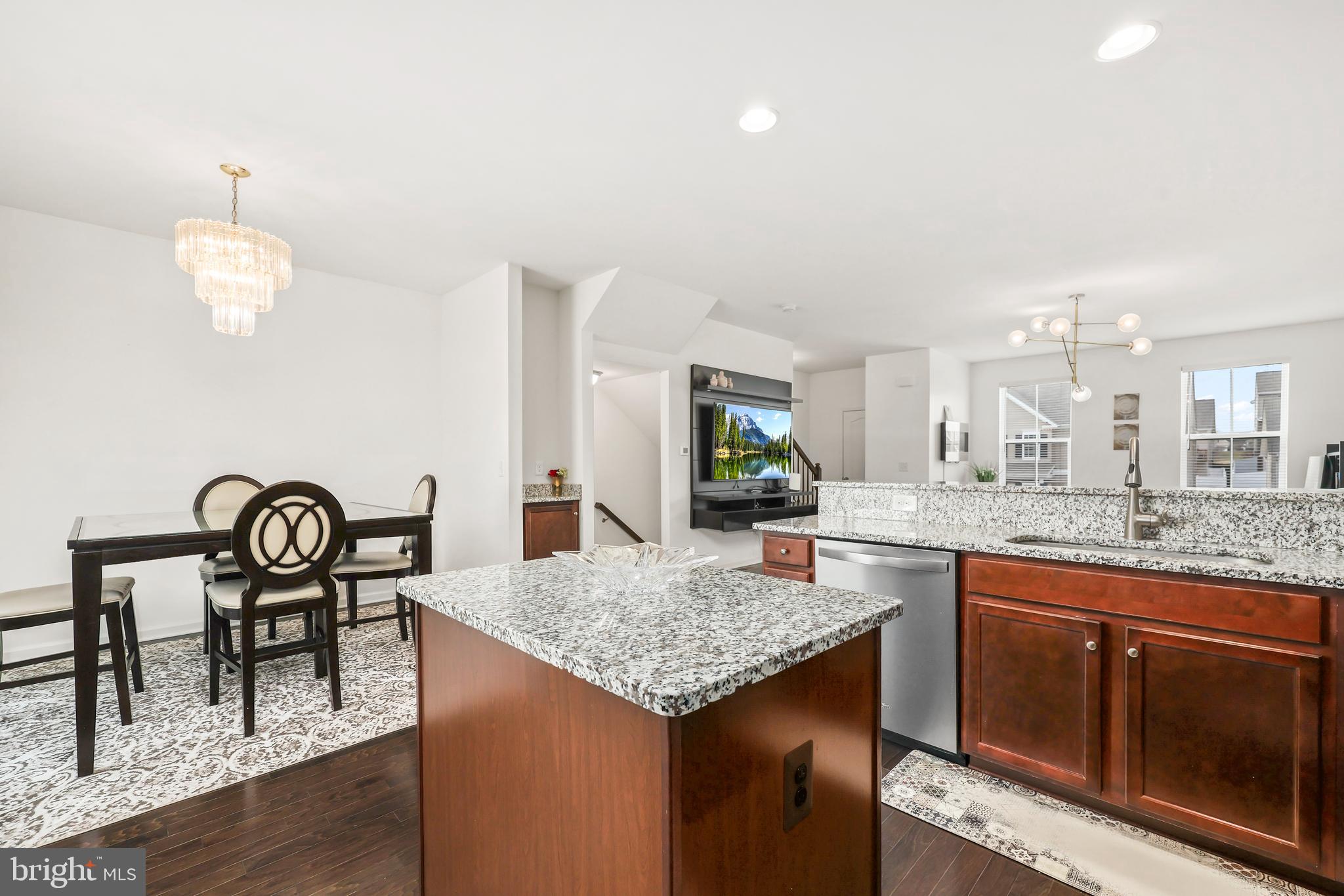 SUMMERFIELD - Residential