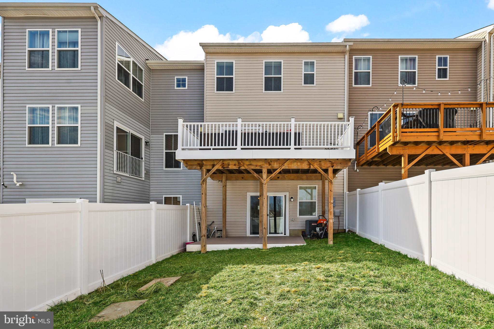 SUMMERFIELD - Residential