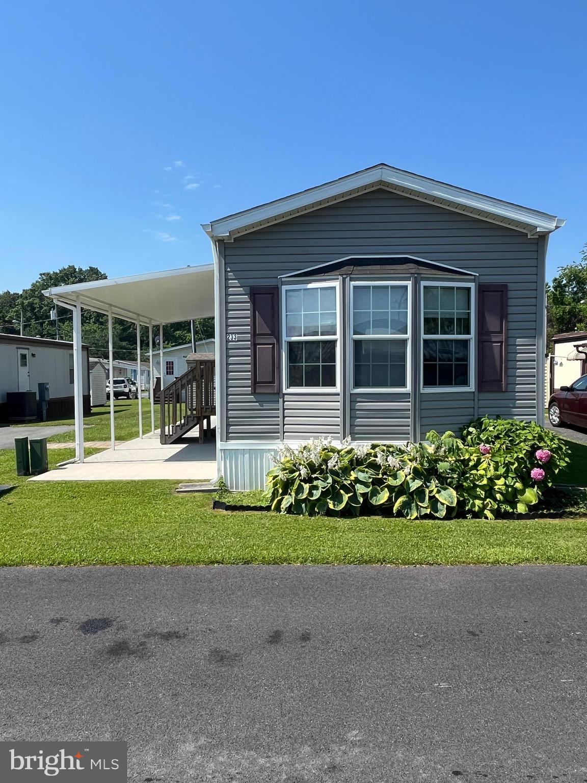 BRIARWOOD ESTATES - Residential