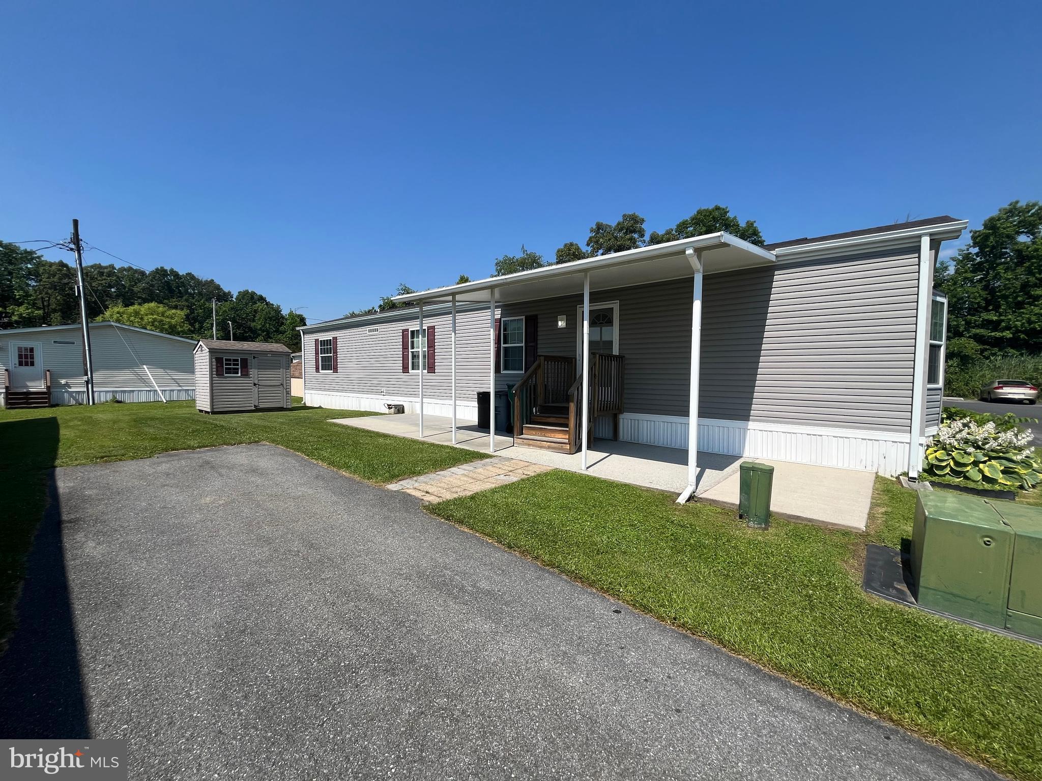 BRIARWOOD ESTATES - Residential