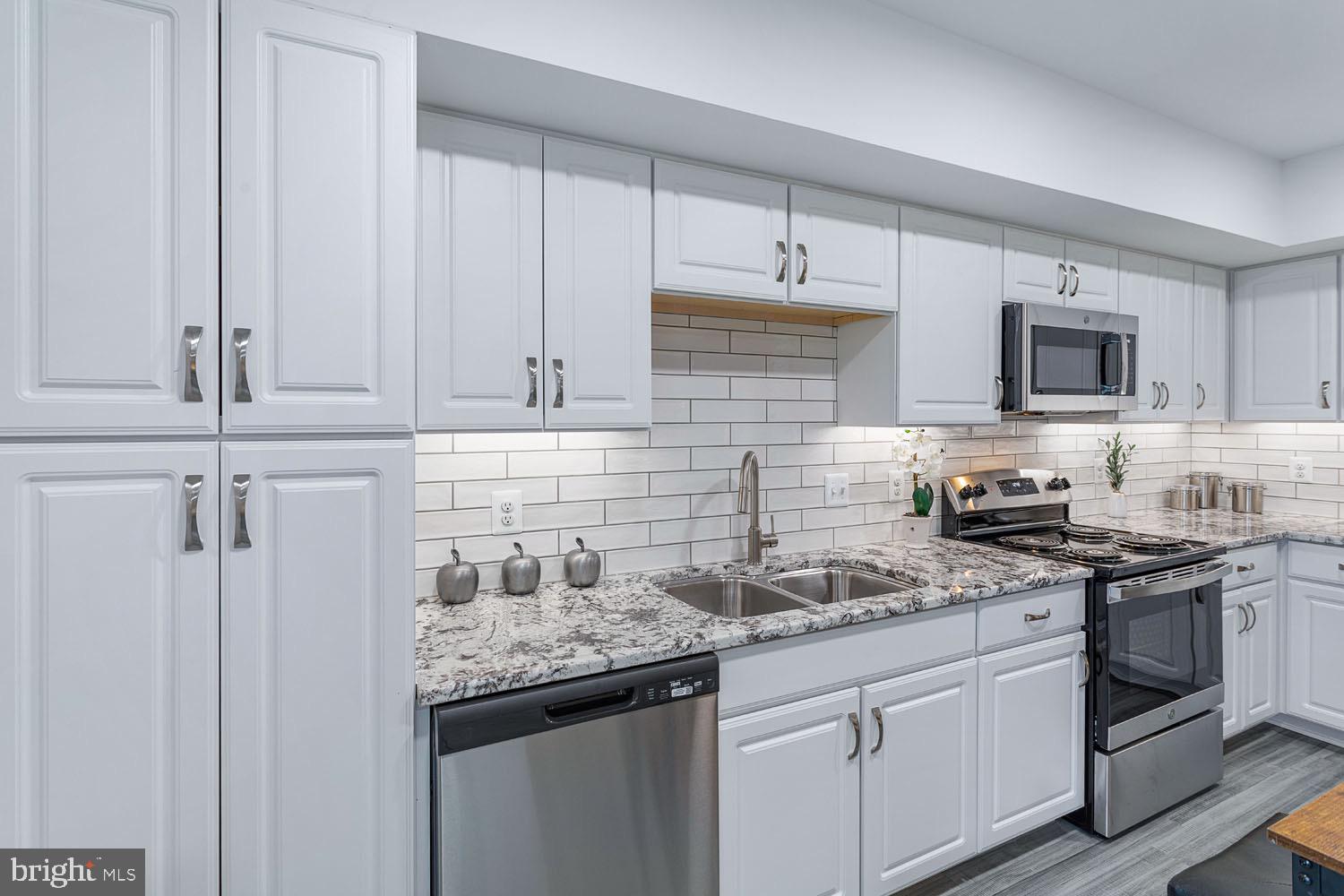 MONTGOMERY VILLAGE - Residential