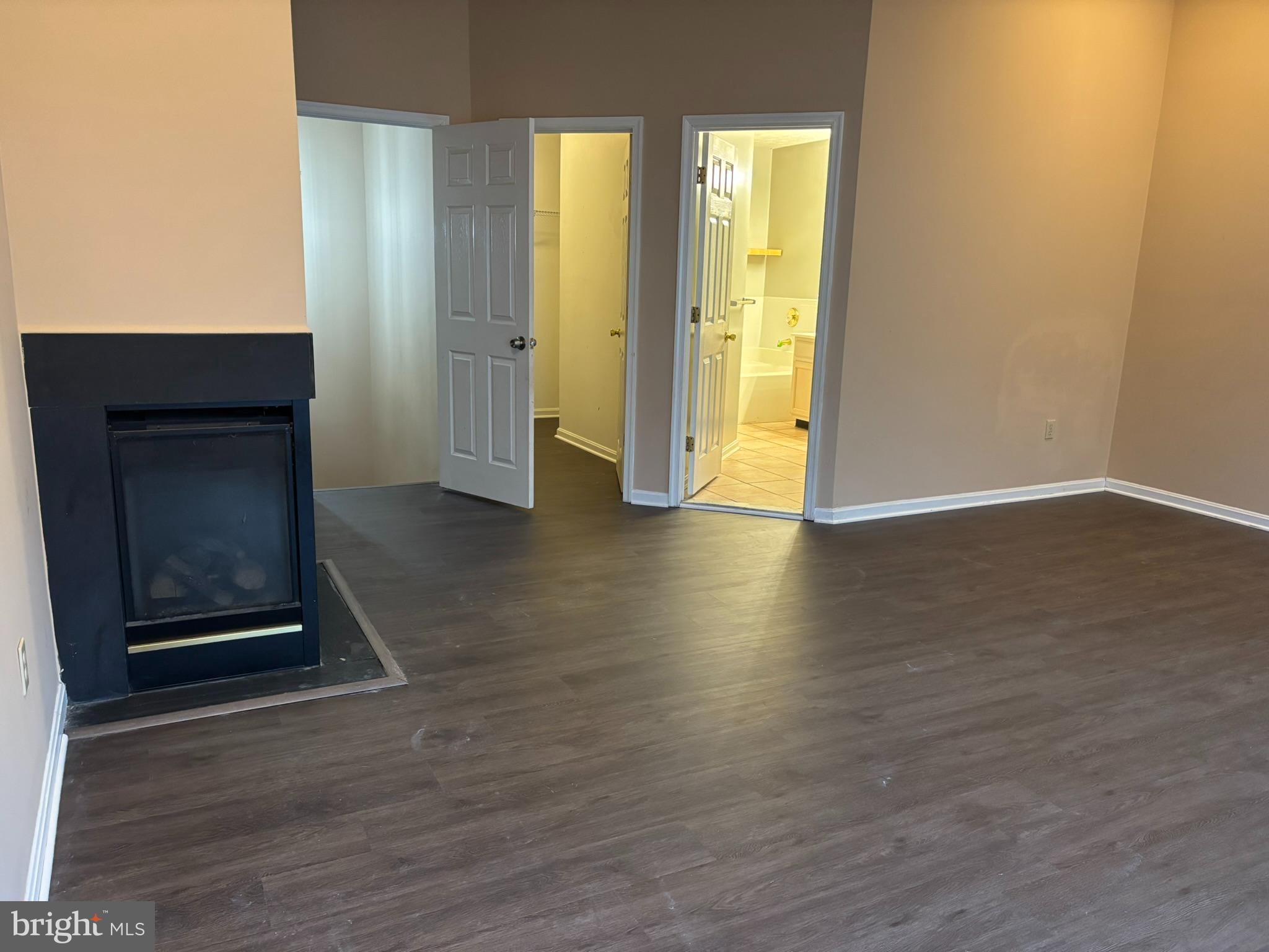 GARRISON OVERLOOK - Residential Lease