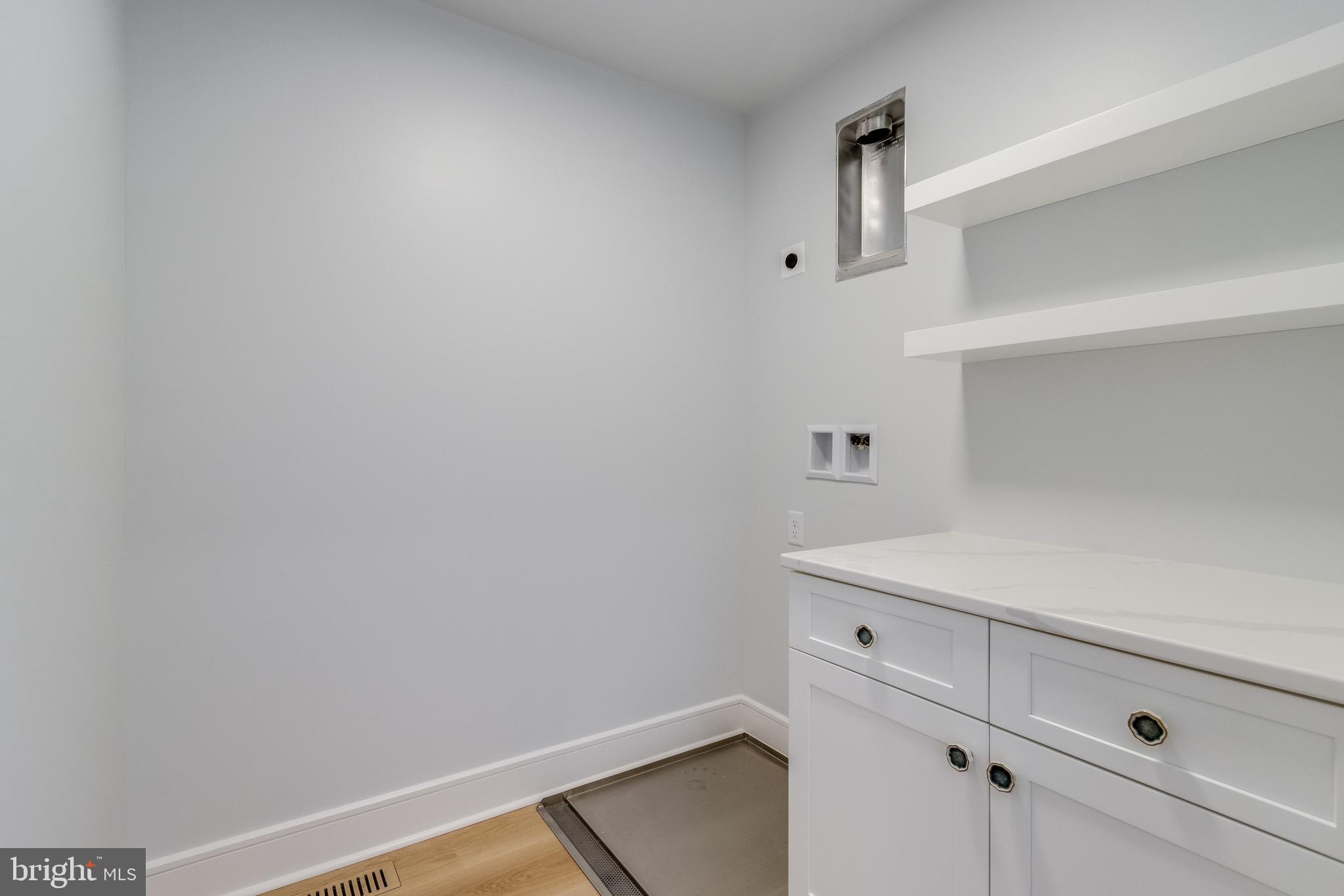 YORK BEACH - Residential