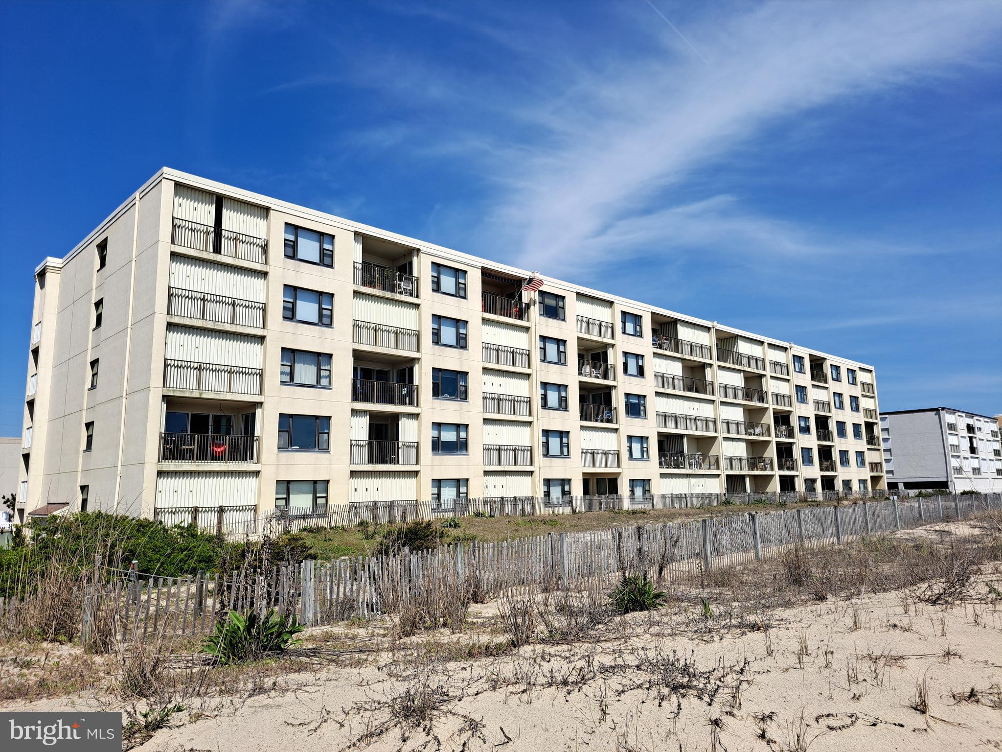 52ND STREET - Residential