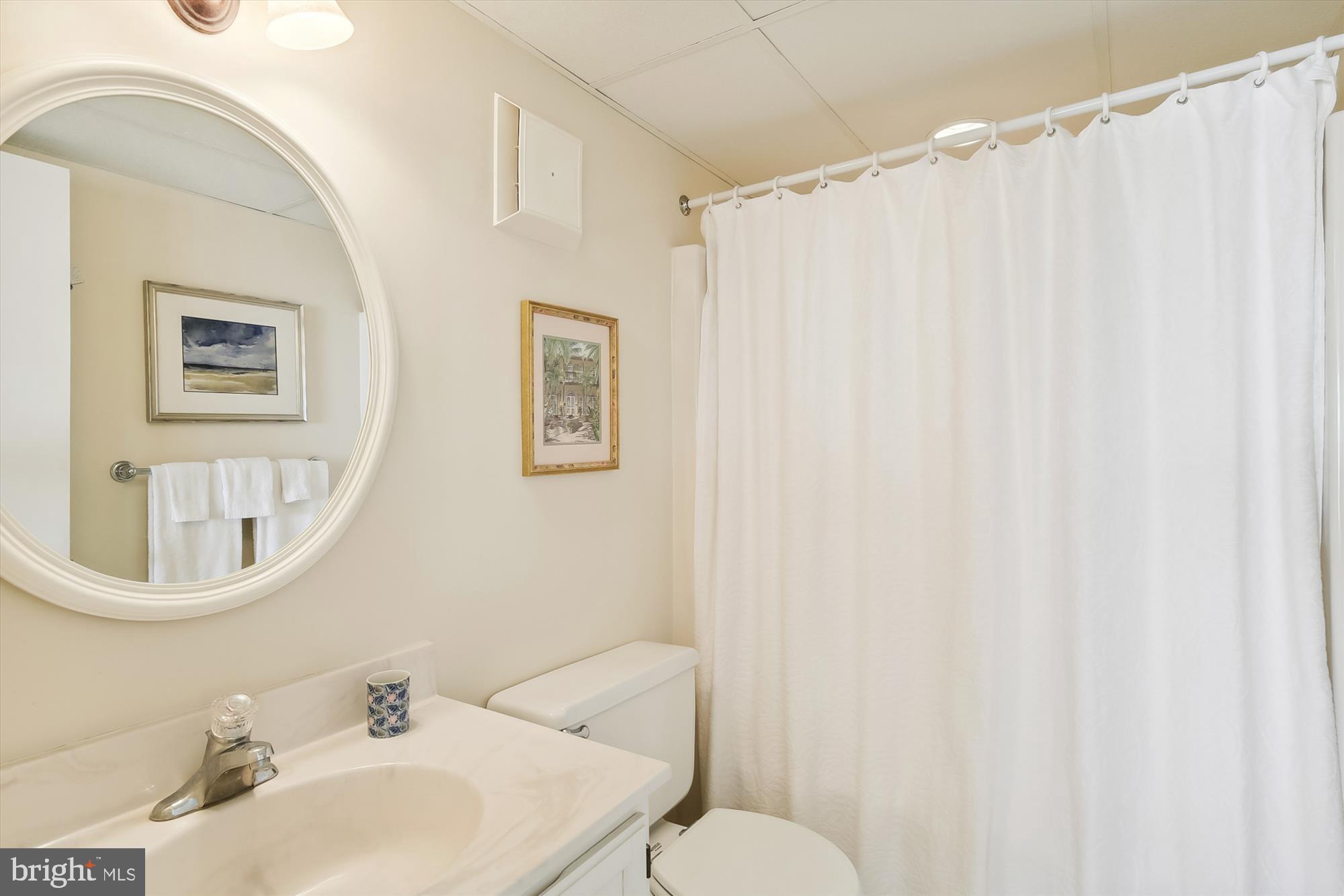 52ND STREET - Residential