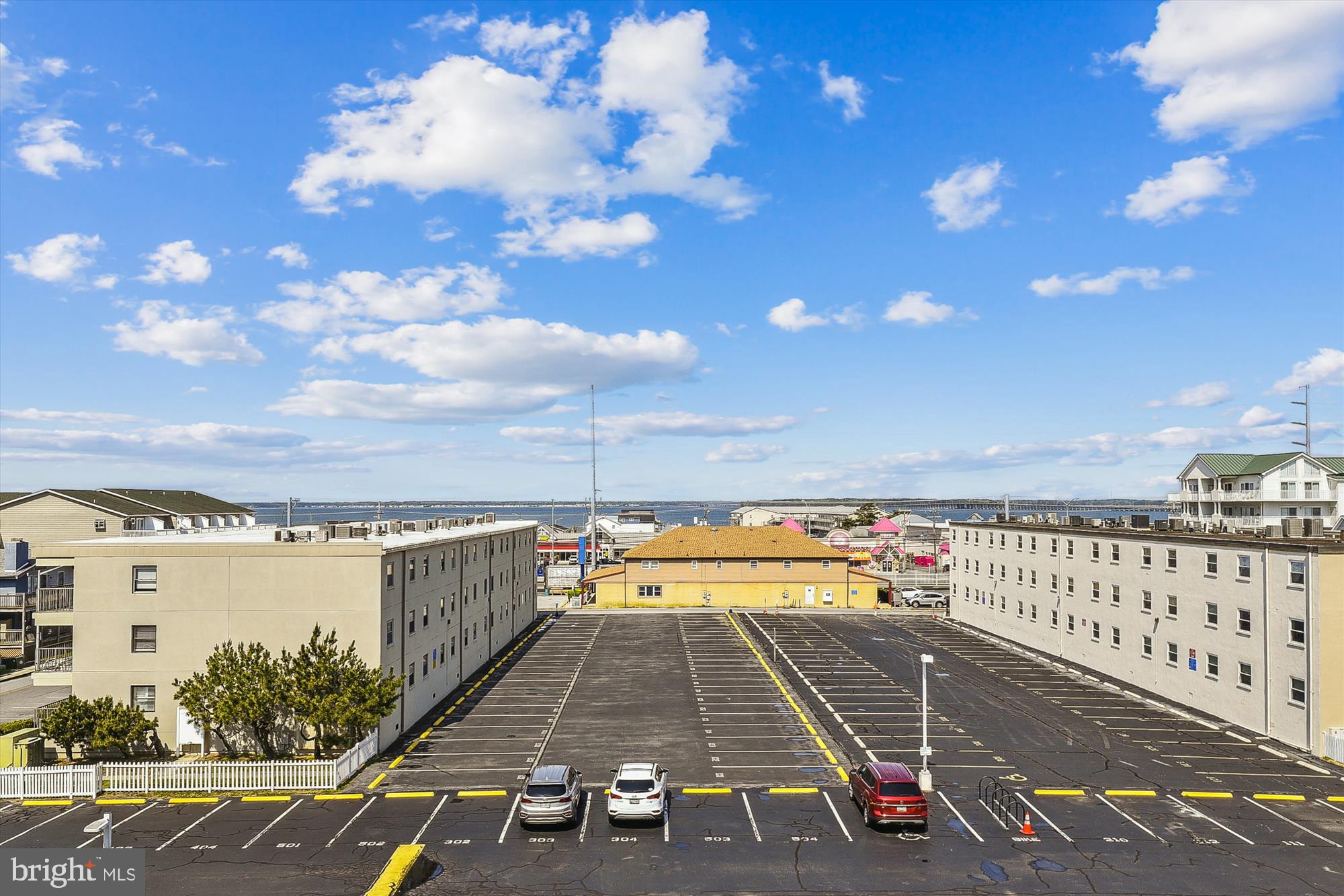 52ND STREET - Residential