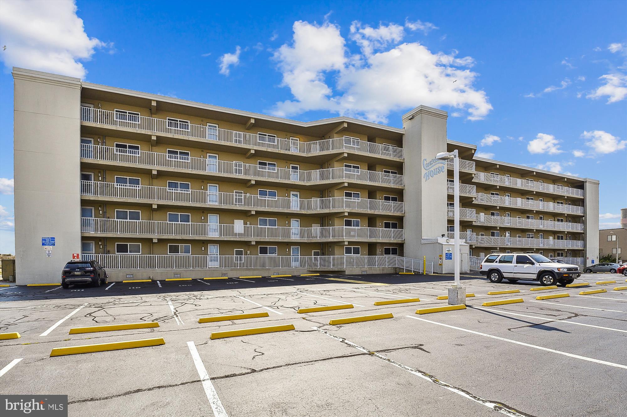 52ND STREET - Residential