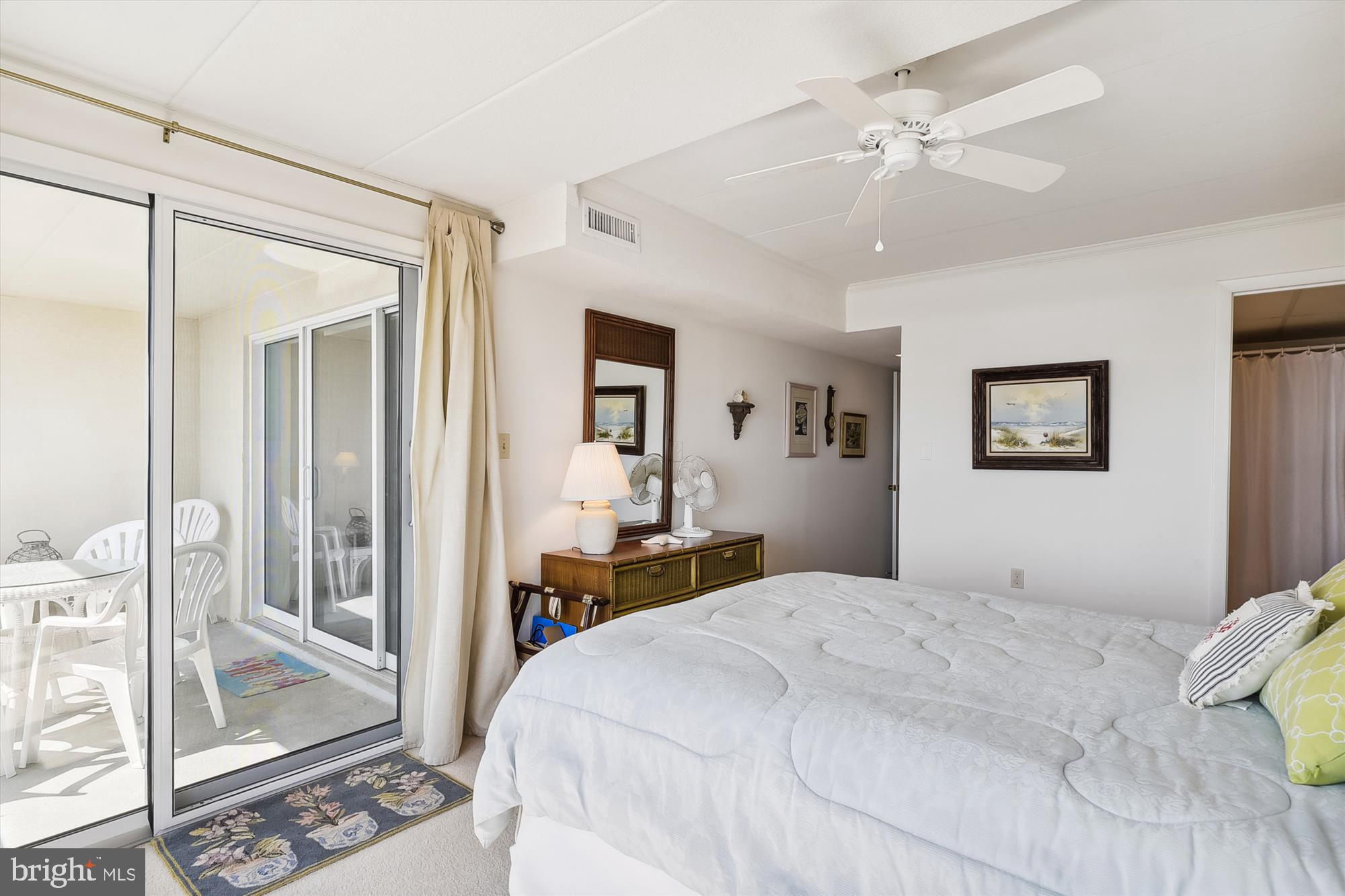 52ND STREET - Residential