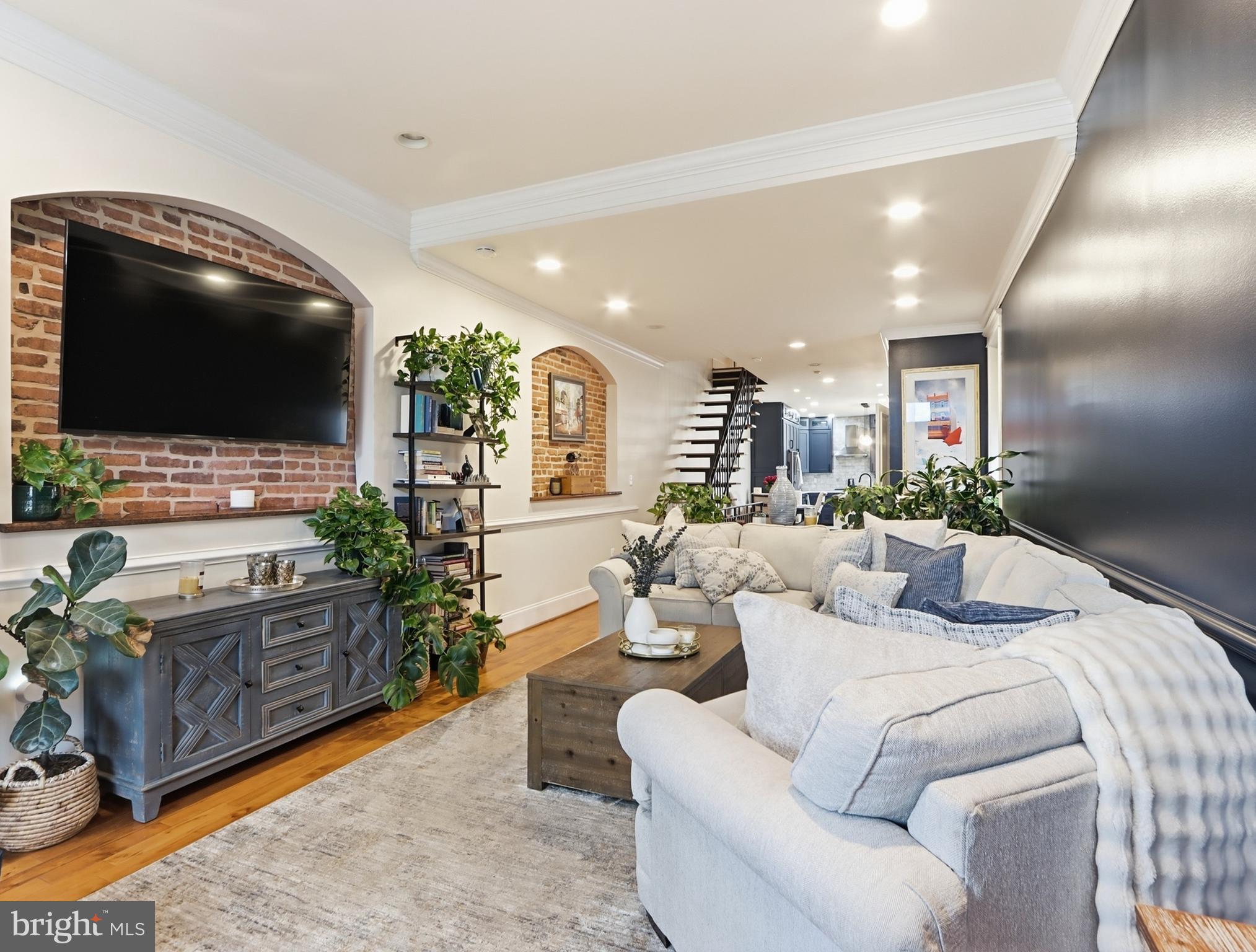 3122 FOSTER AVENUE