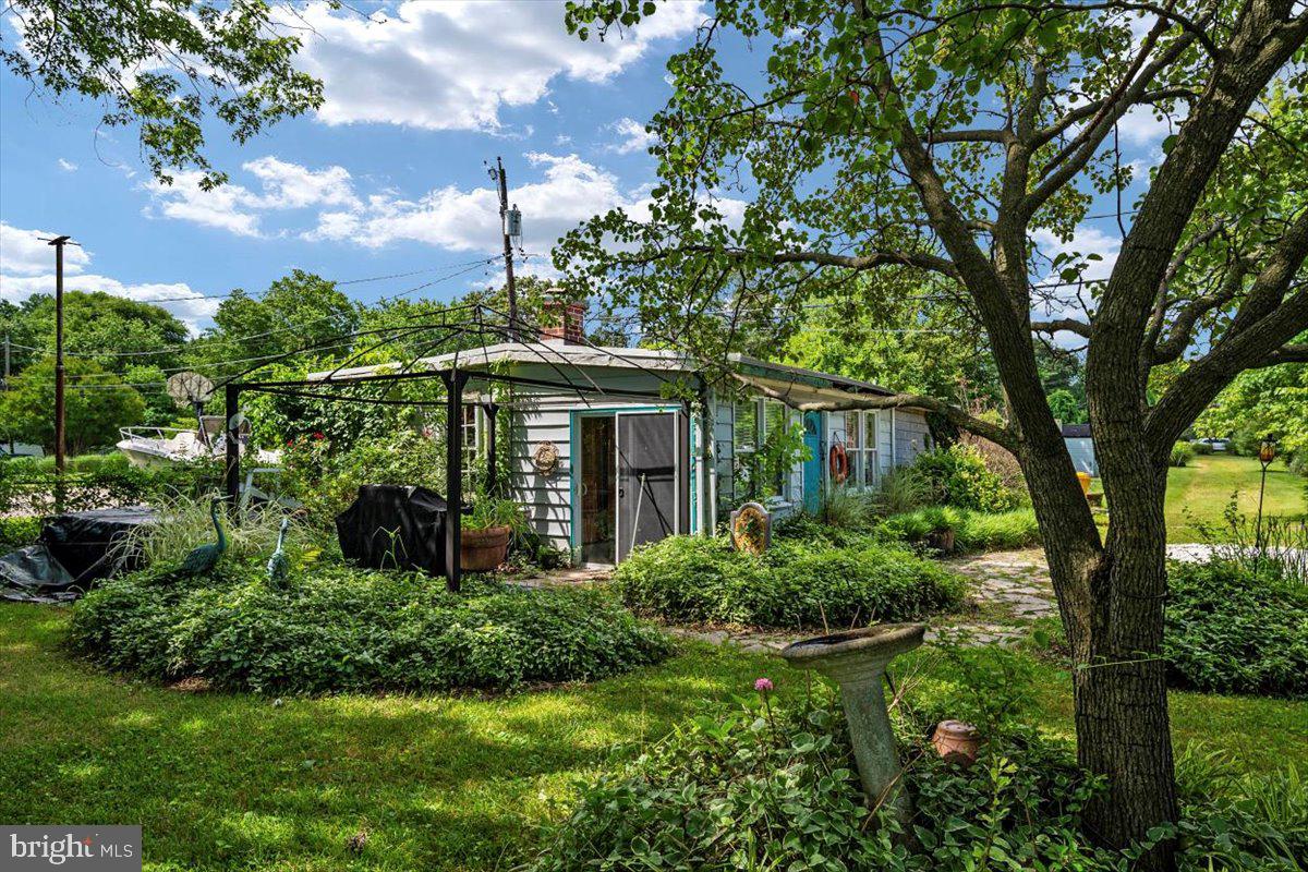 SHORE ACRES - Residential