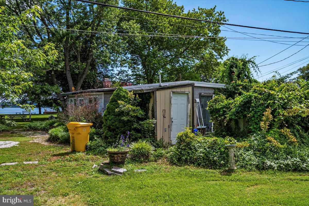 SHORE ACRES - Residential