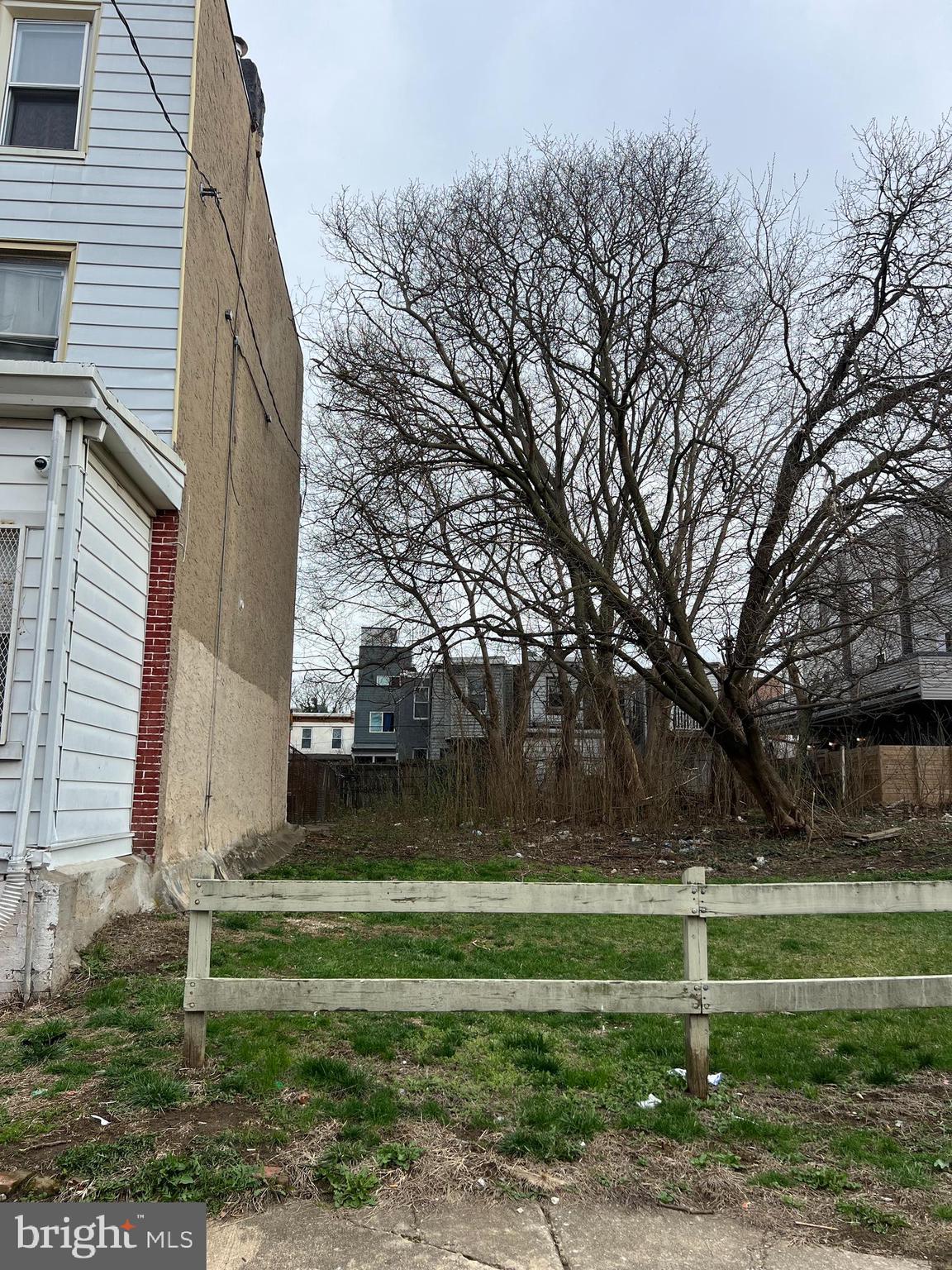 WEST PHILADELPHIA - Land