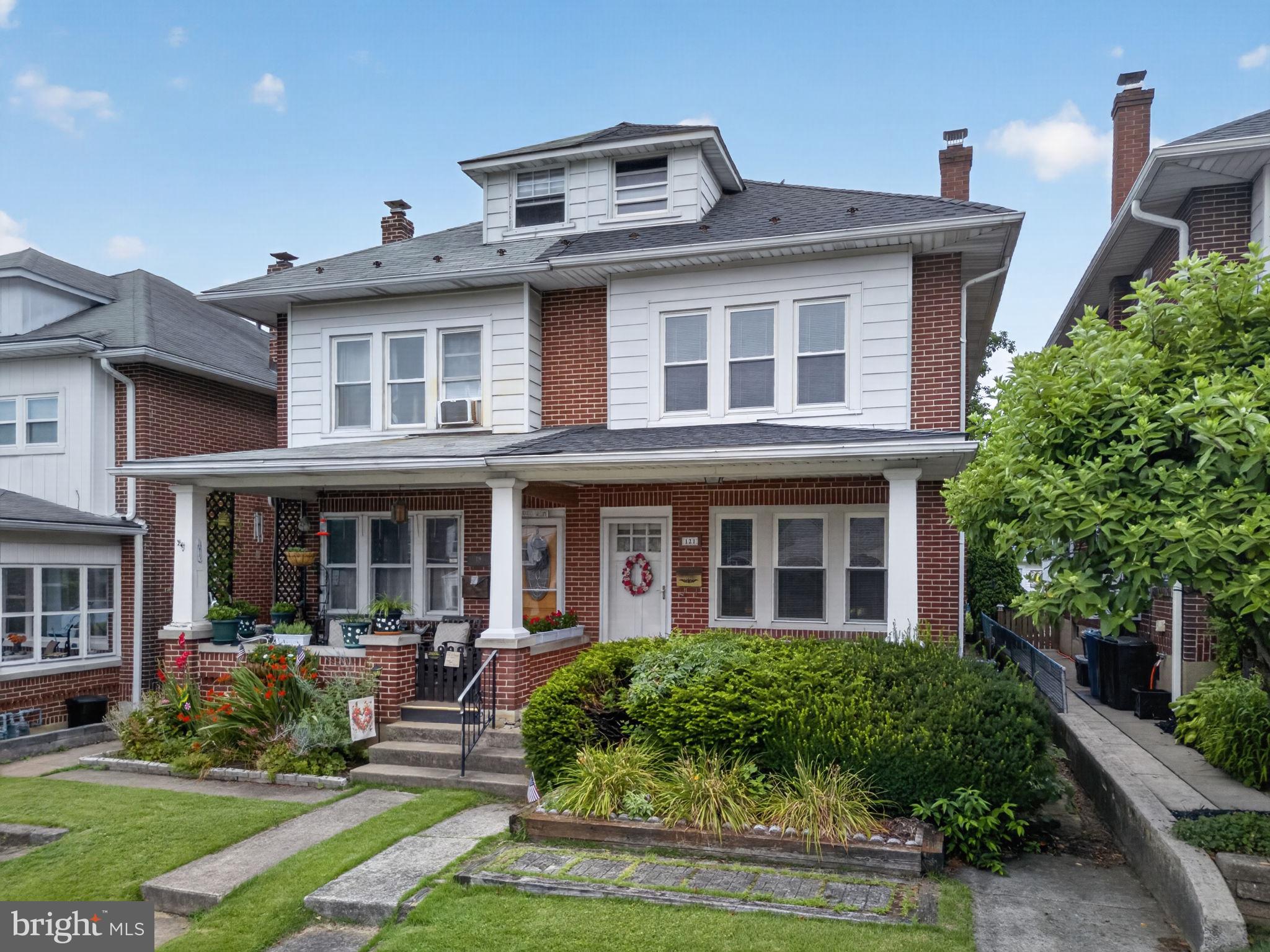 121 E ELM STREET