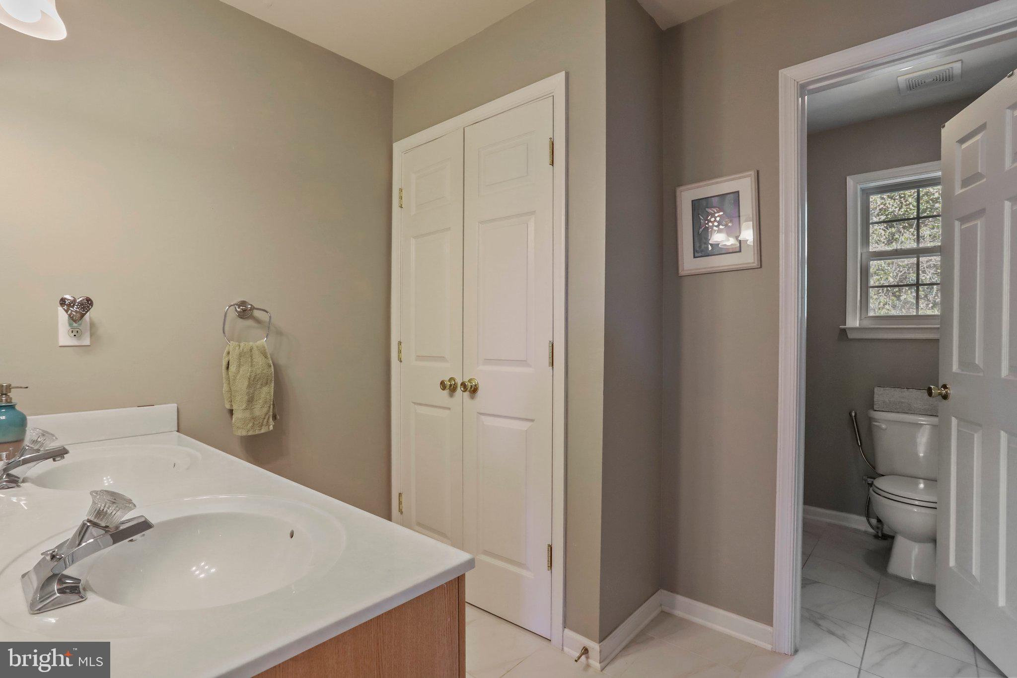 LOCUST HILL - Residential