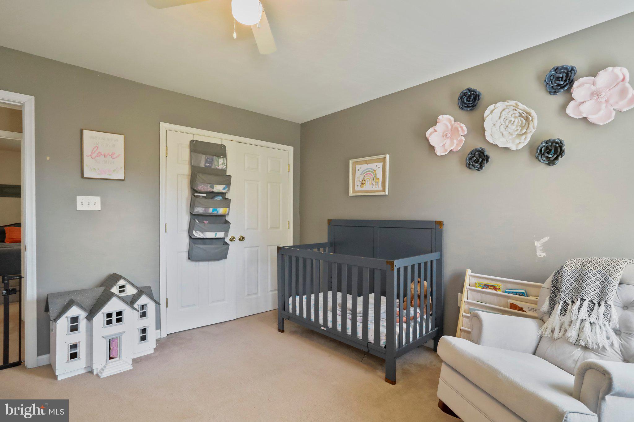 LOCUST HILL - Residential