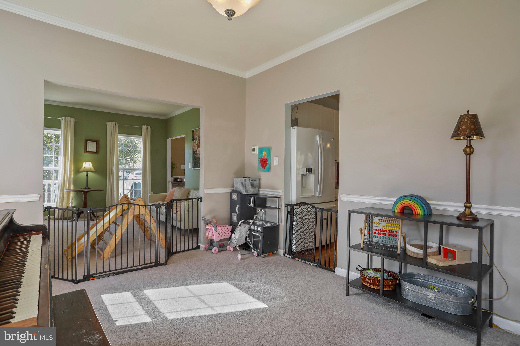 LOCUST HILL - Residential