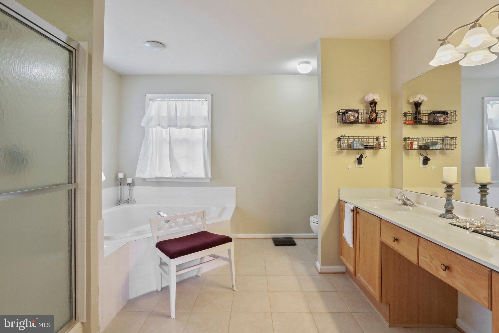 LOCUST HILL - Residential