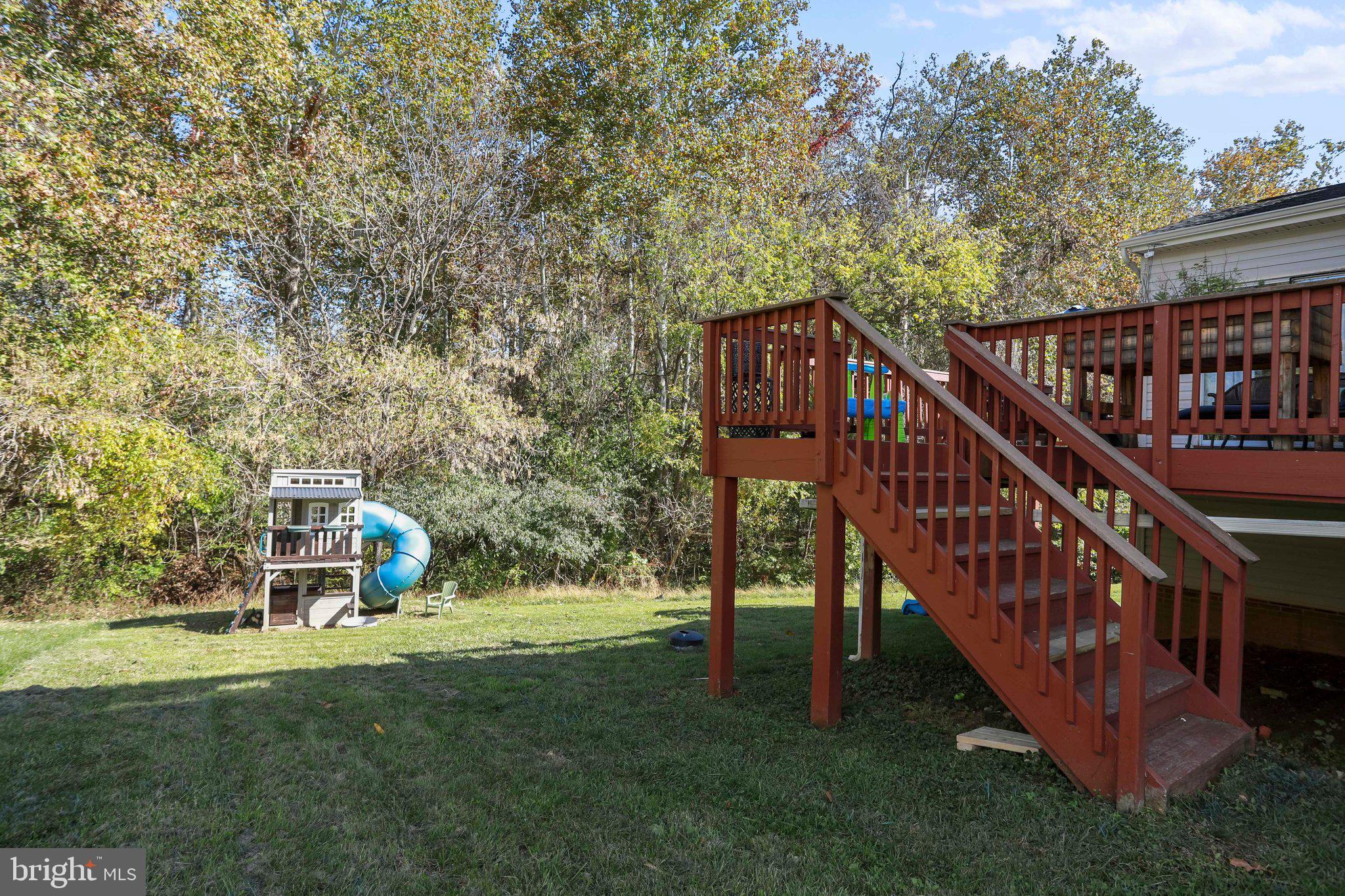 LOCUST HILL - Residential