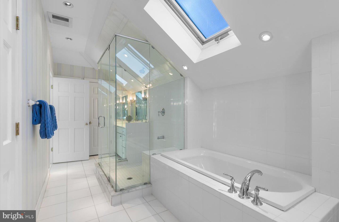 INDIAN BEACH - Residential