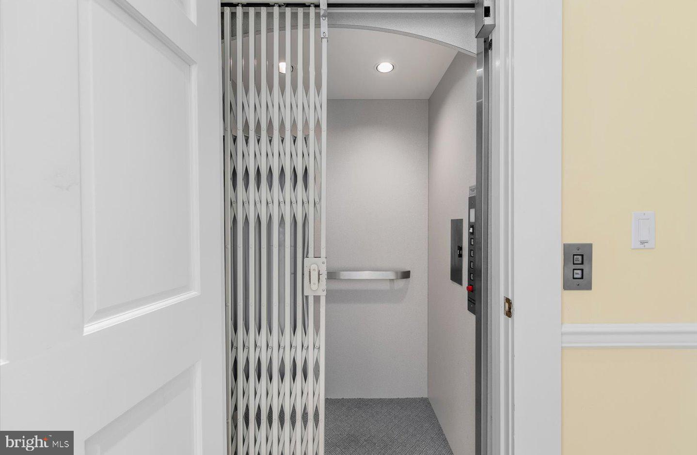 INDIAN BEACH - Residential