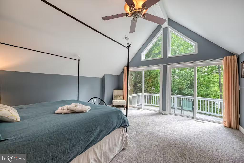 FOXWOOD MANOR - Residential