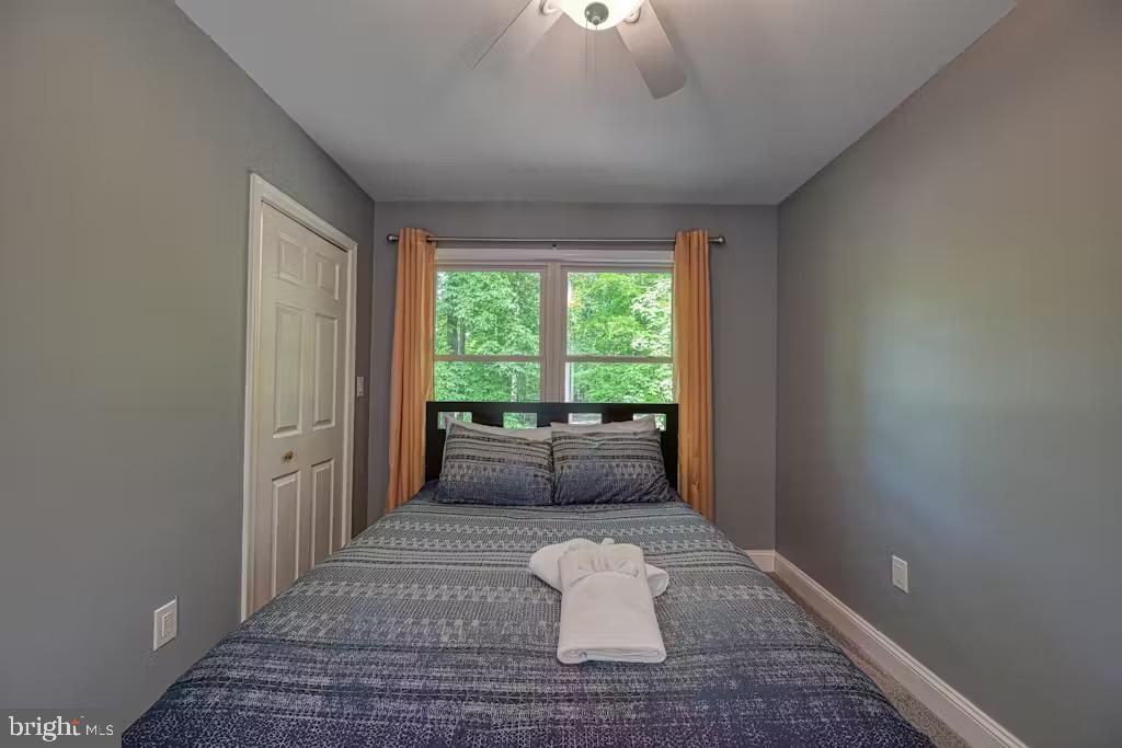 FOXWOOD MANOR - Residential