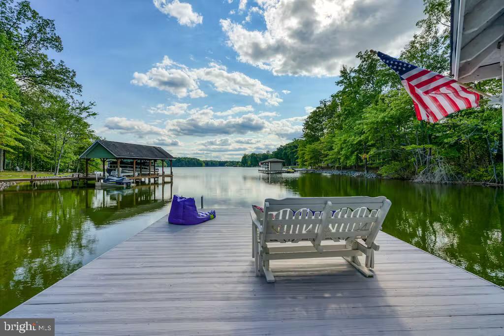 FOXWOOD MANOR - Residential
