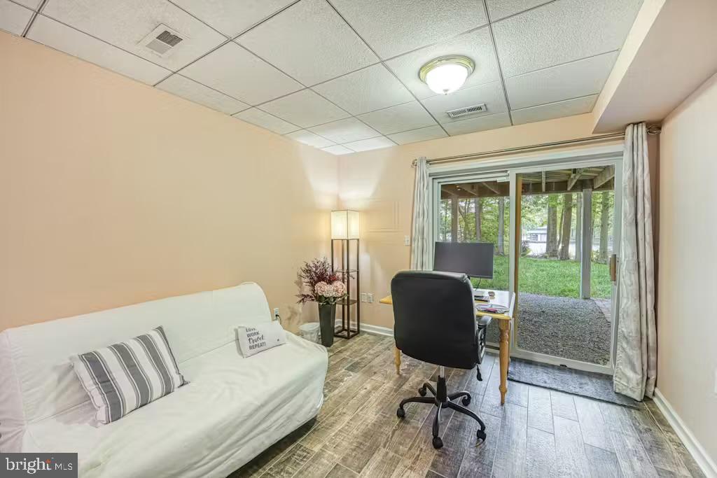 FOXWOOD MANOR - Residential