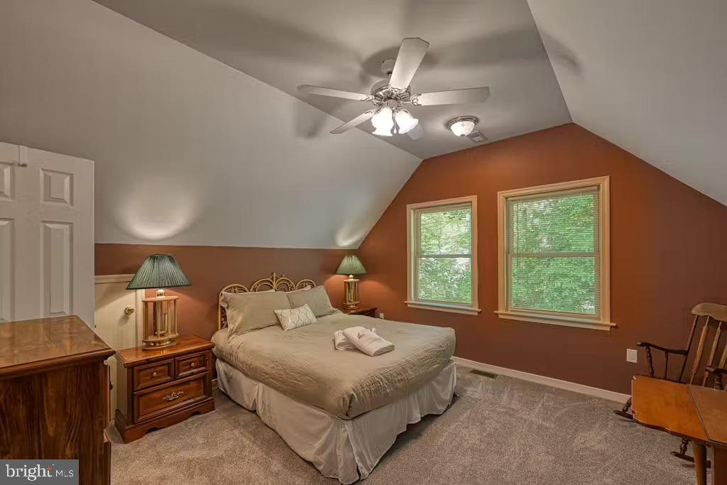 FOXWOOD MANOR - Residential