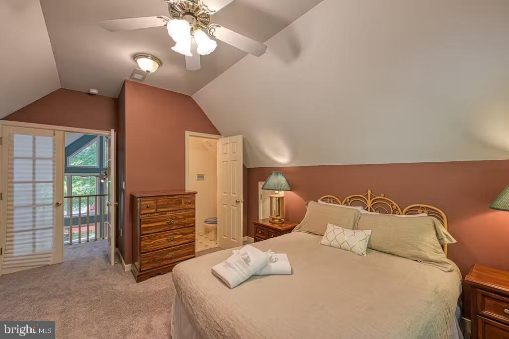 FOXWOOD MANOR - Residential